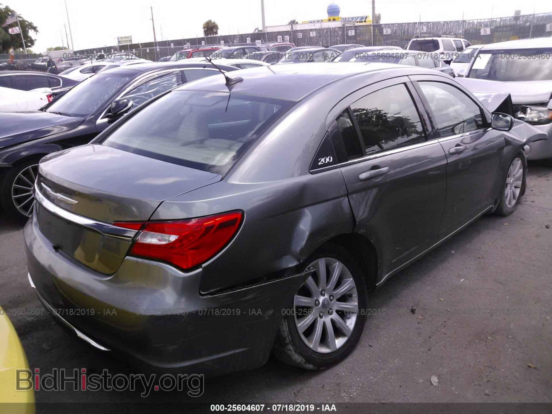 2013 CHRYSLER 200 - VIN: 1C3CCBBG3DN560067 - Photo 4
