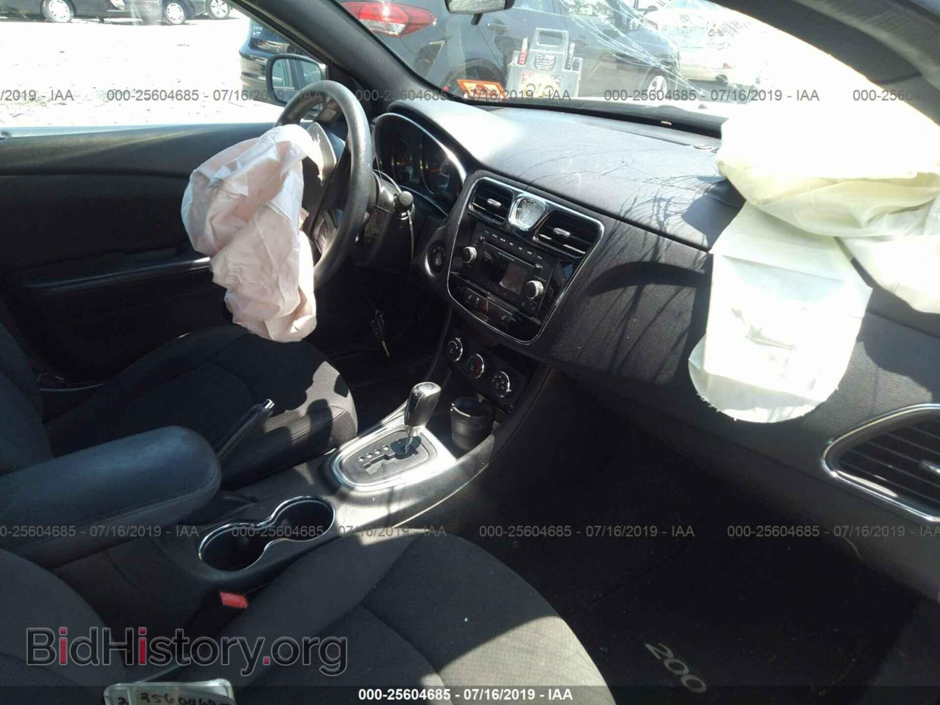 2013 CHRYSLER 200 - VIN: 1C3CCBAG2DN723633 - Photo 5