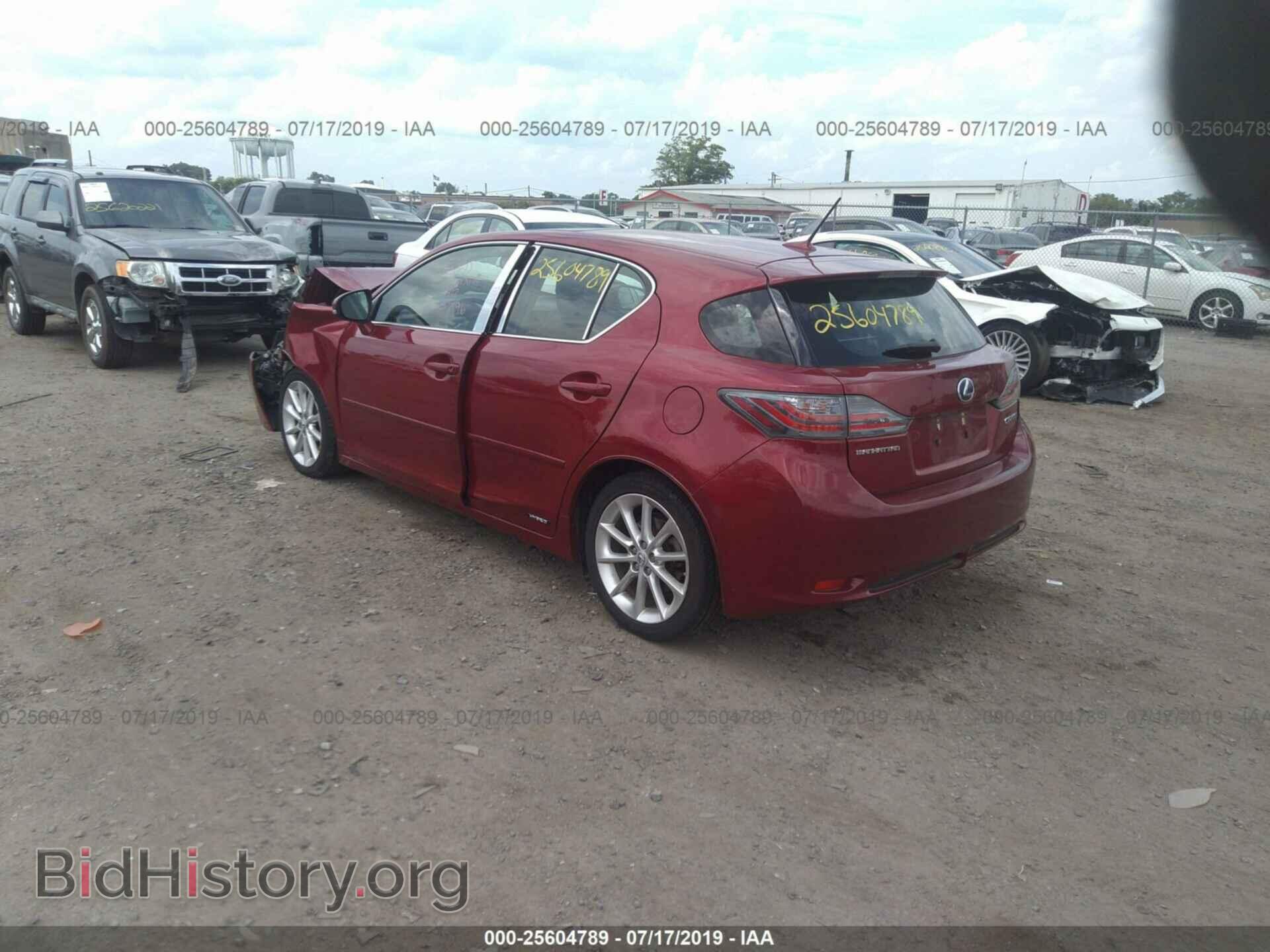 2011 LEXUS CT - VIN: JTHKD5BH7B2028087 - Photo 3