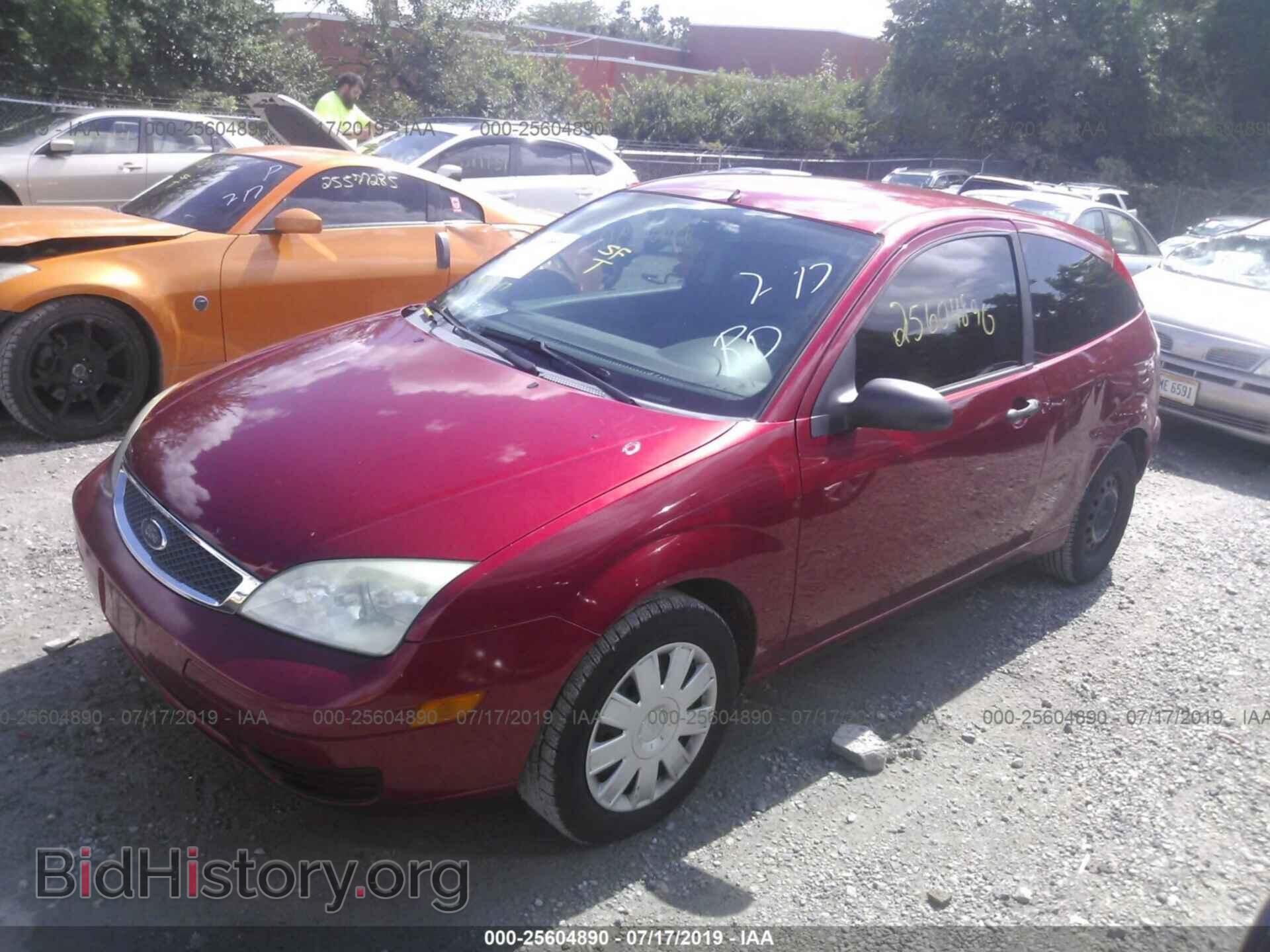 2005 FORD FOCUS - VIN: 3FAFP31N65R123302 - Фото 2
