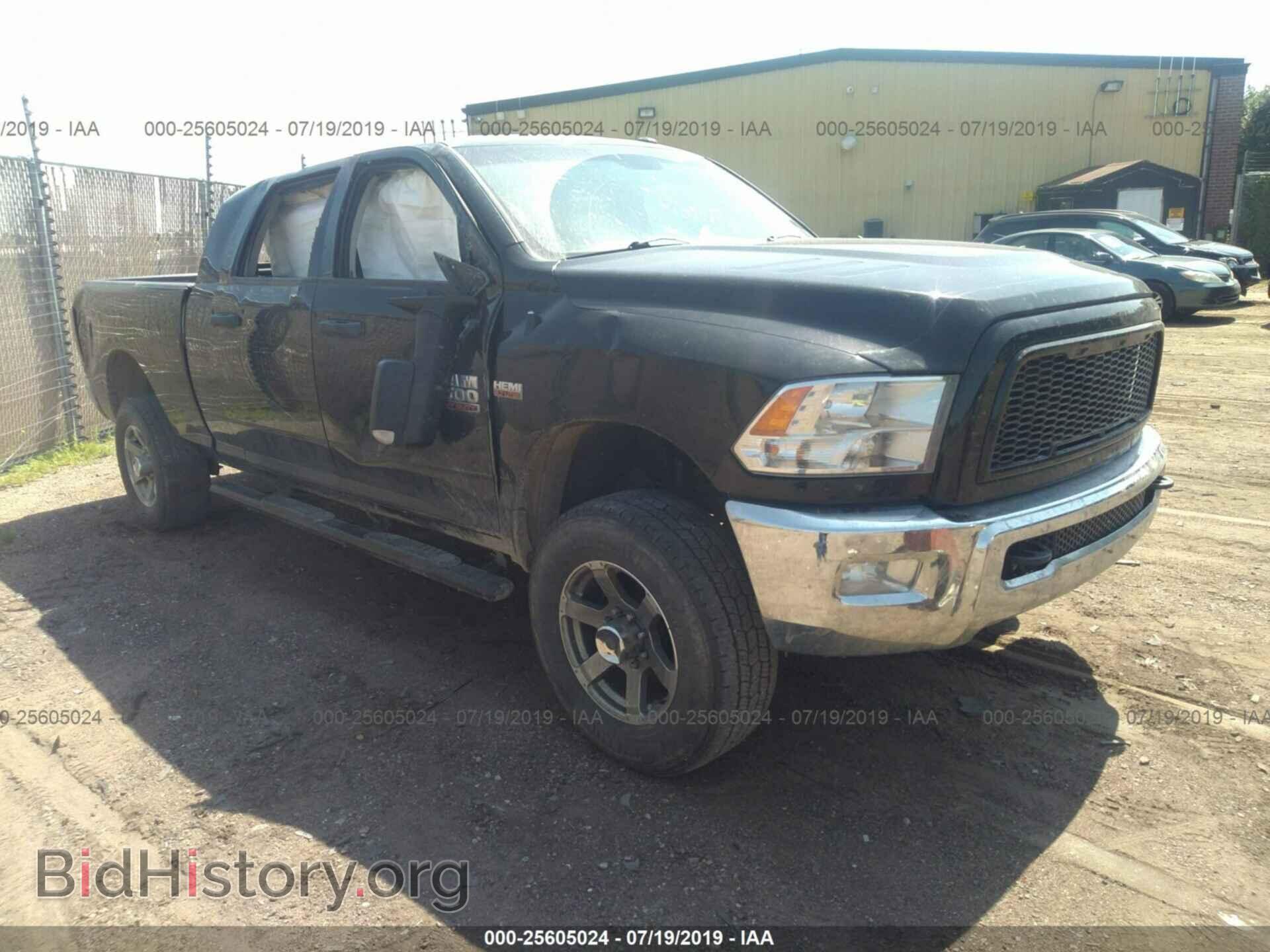 Photo 3C6TR5MT5EG222208 - RAM 2500 2014