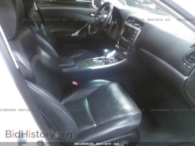 2012 Lexus IS (VIN JTHCE5C21C5002208) — фото 5 из 10