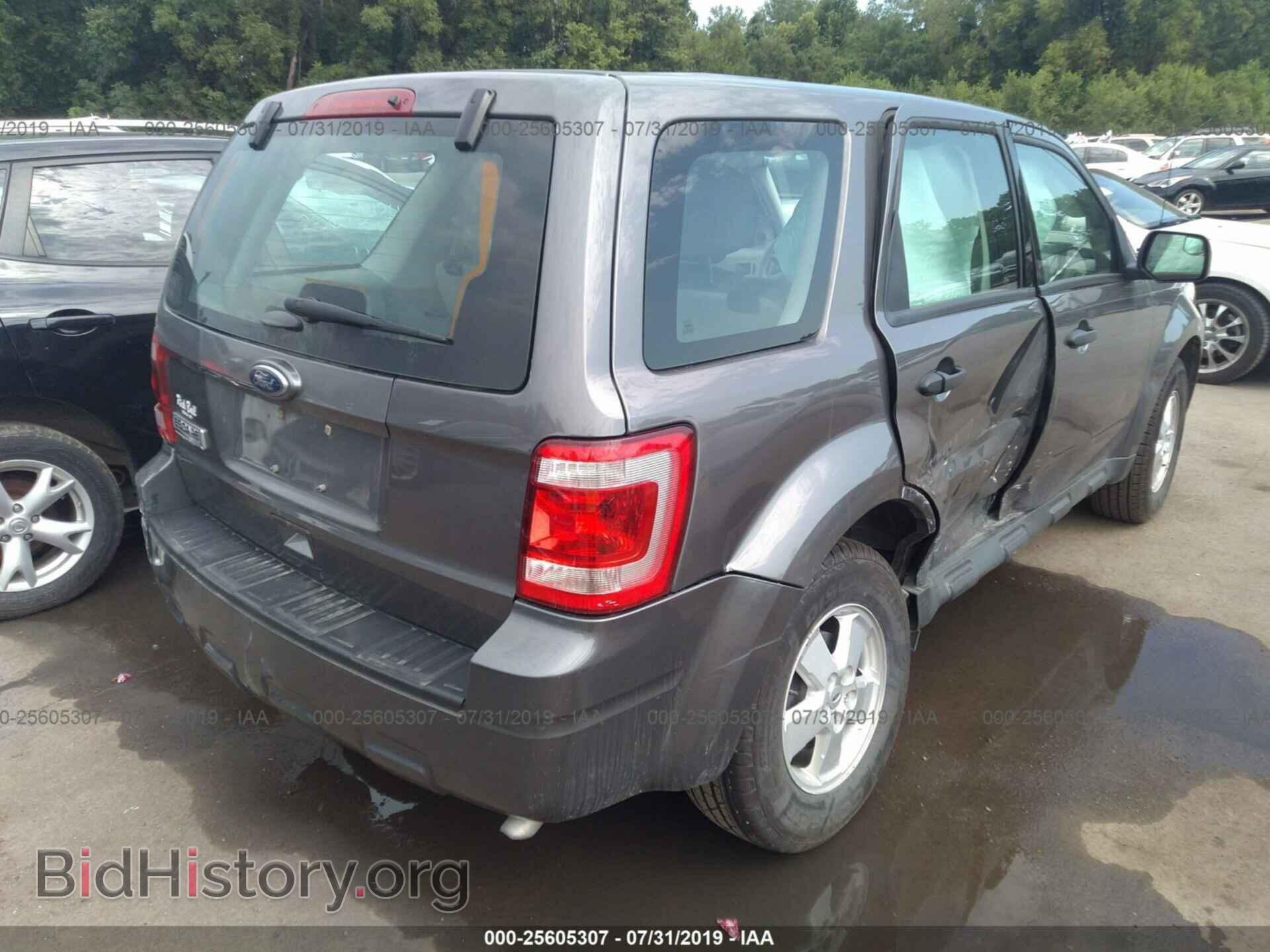 2011 FORD ESCAPE - VIN: 1FMCU0C71BKC63109 - Фото 4