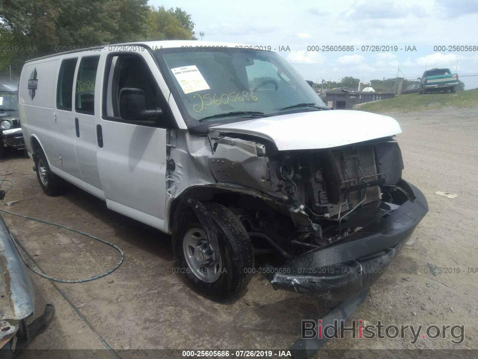 Photo 1GCZGHFGXH1340462 - CHEVROLET EXPRESS G3500 2017