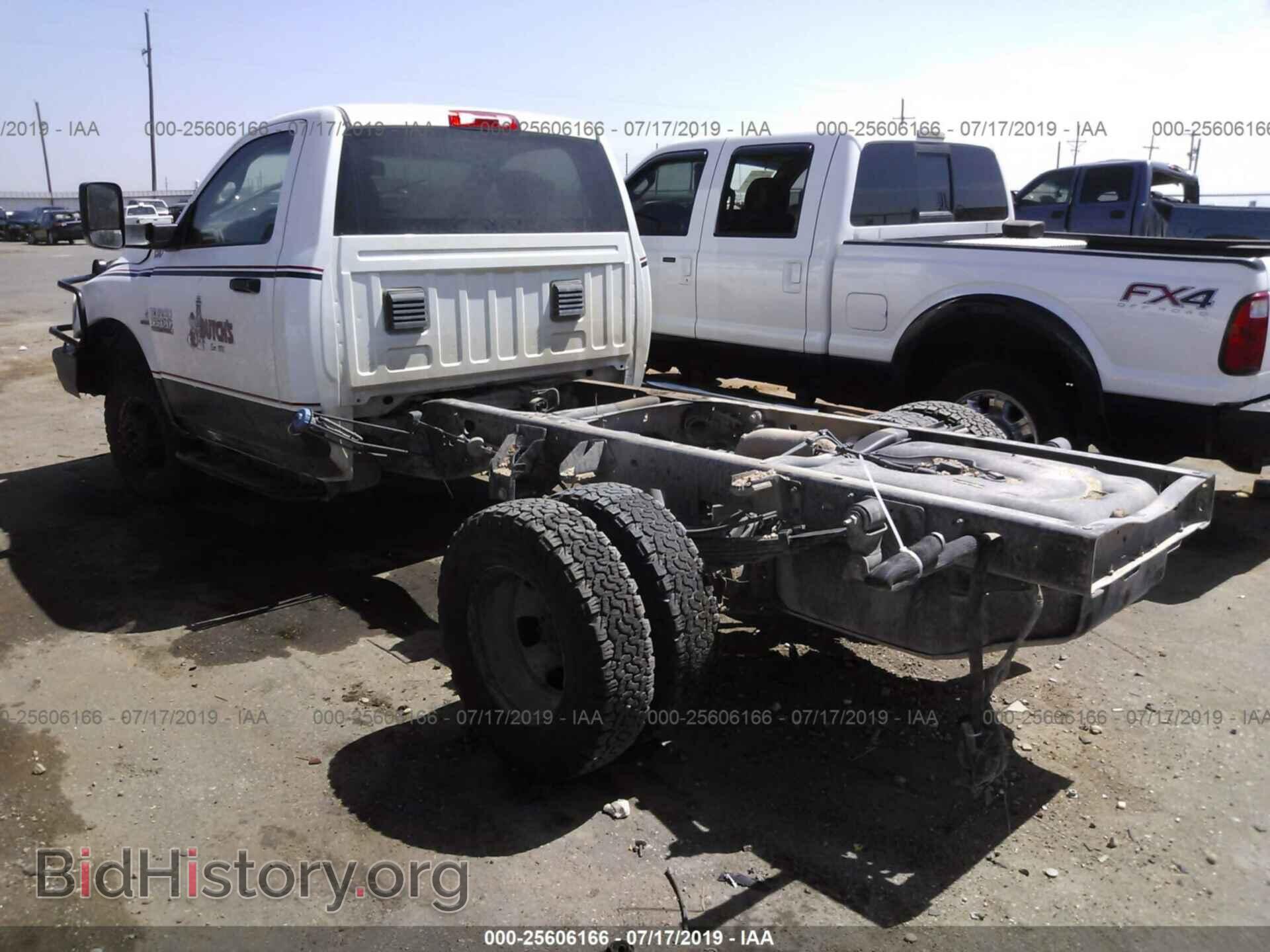 2016 RAM 3500 - VIN: 3C7WRTAL9GG234947 - Фото 3