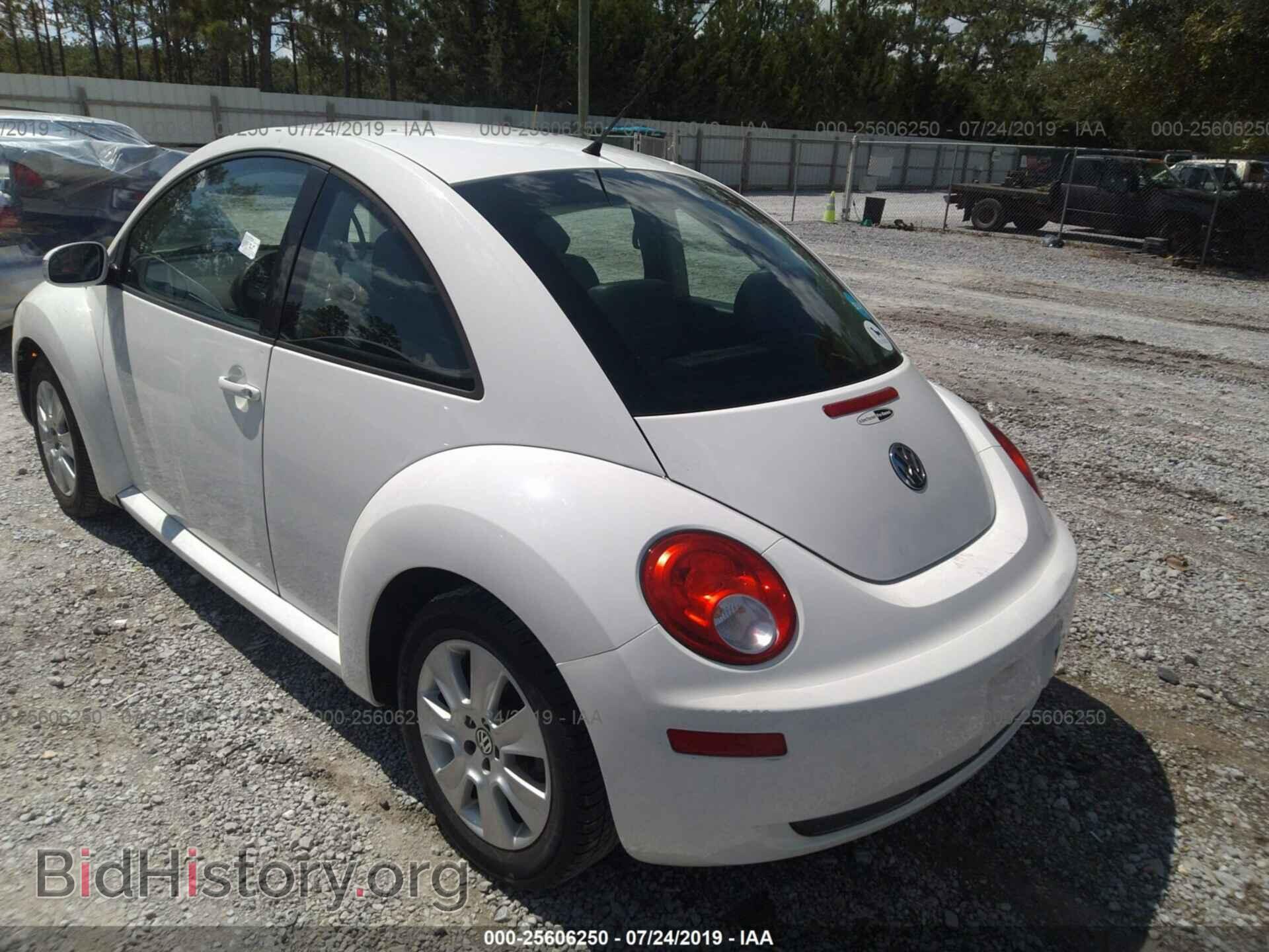 2009 VOLKSWAGEN NEW BEETLE - VIN: 3VWPW31C79M511302 - Фото 3