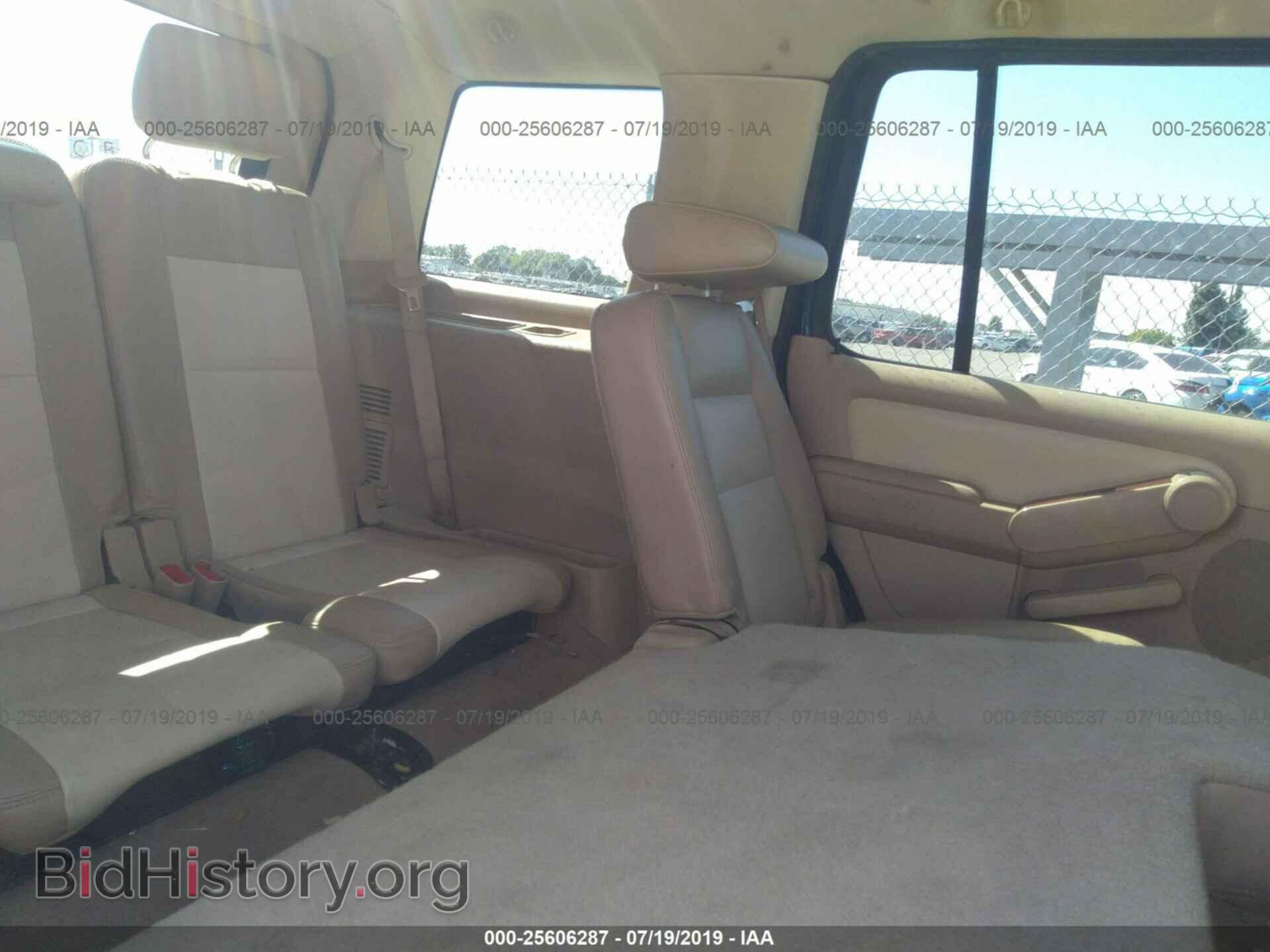 2006 FORD EXPLORER - VIN: 1FMEU74E96UB04802 - Фото 8