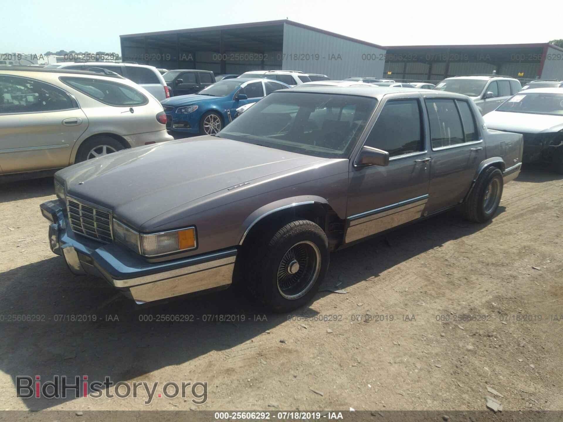 1992 CADILLAC DEVILLE - VIN: 1G6CD53B8N4313666 - Photo 2