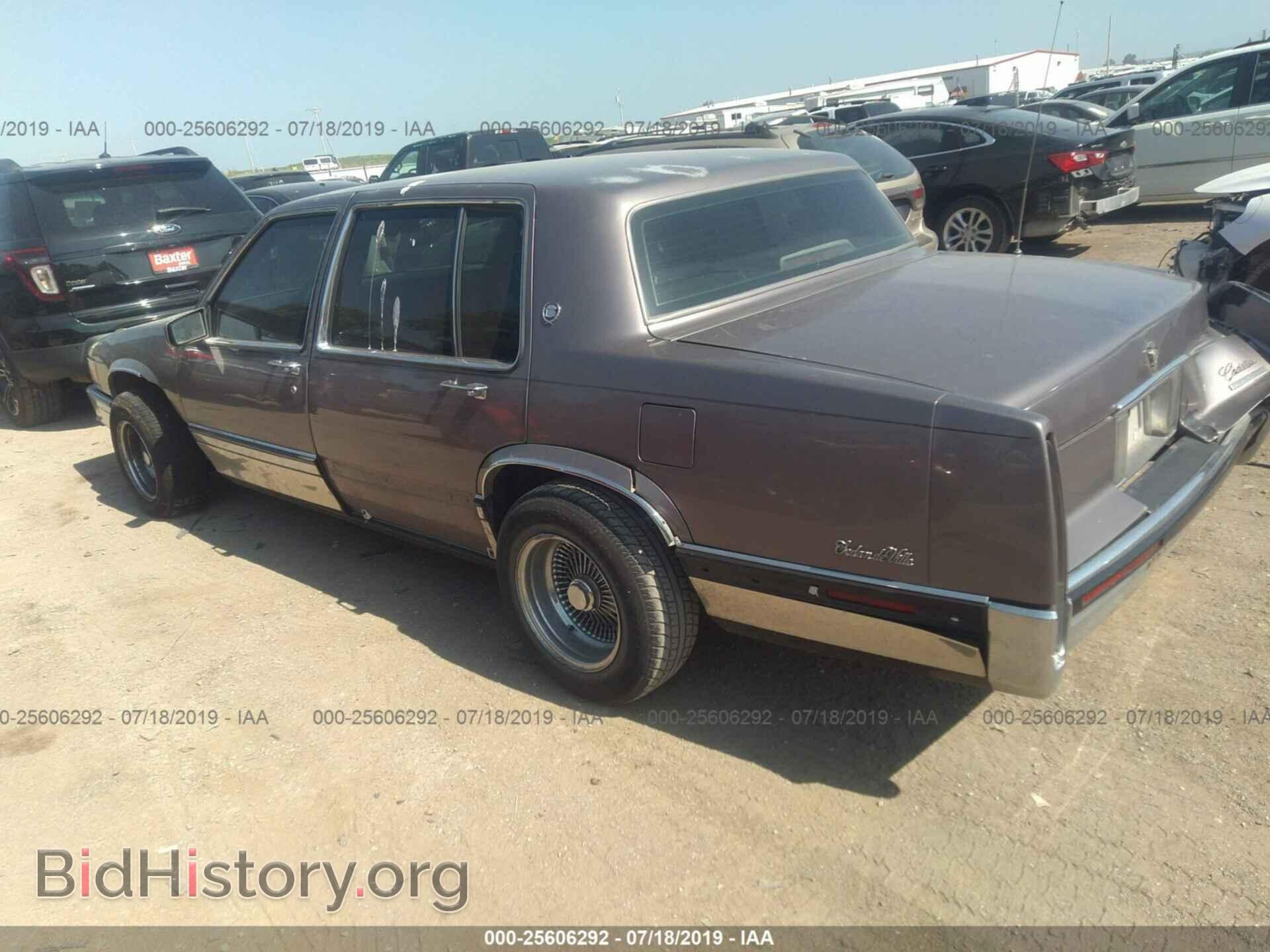 1992 CADILLAC DEVILLE - VIN: 1G6CD53B8N4313666 - Photo 3