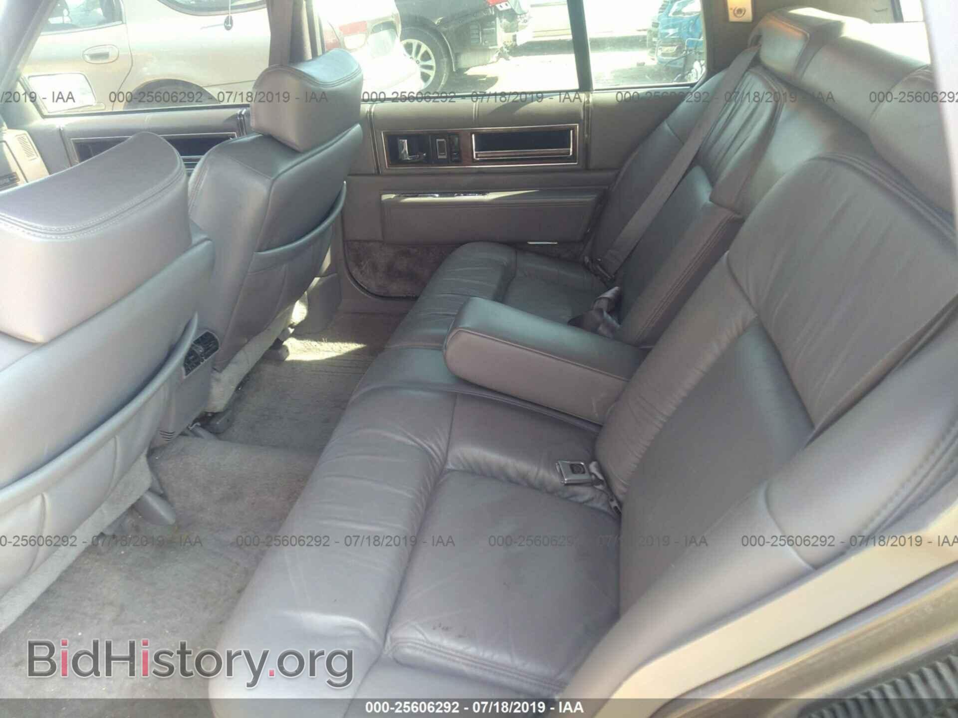 1992 CADILLAC DEVILLE - VIN: 1G6CD53B8N4313666 - Photo 8