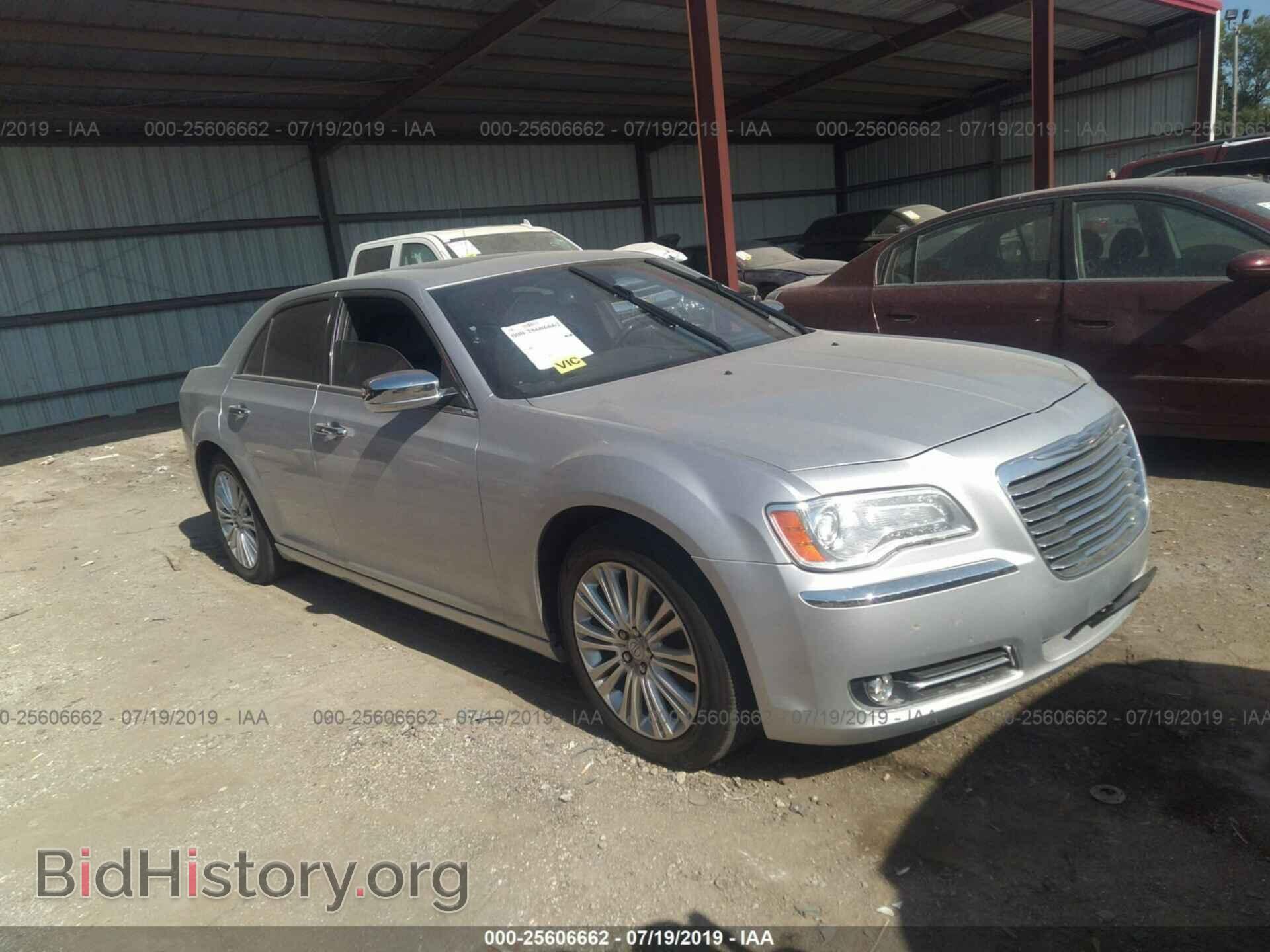 Фотография 2C3CCAKT6CH197147 - CHRYSLER 300C 2012