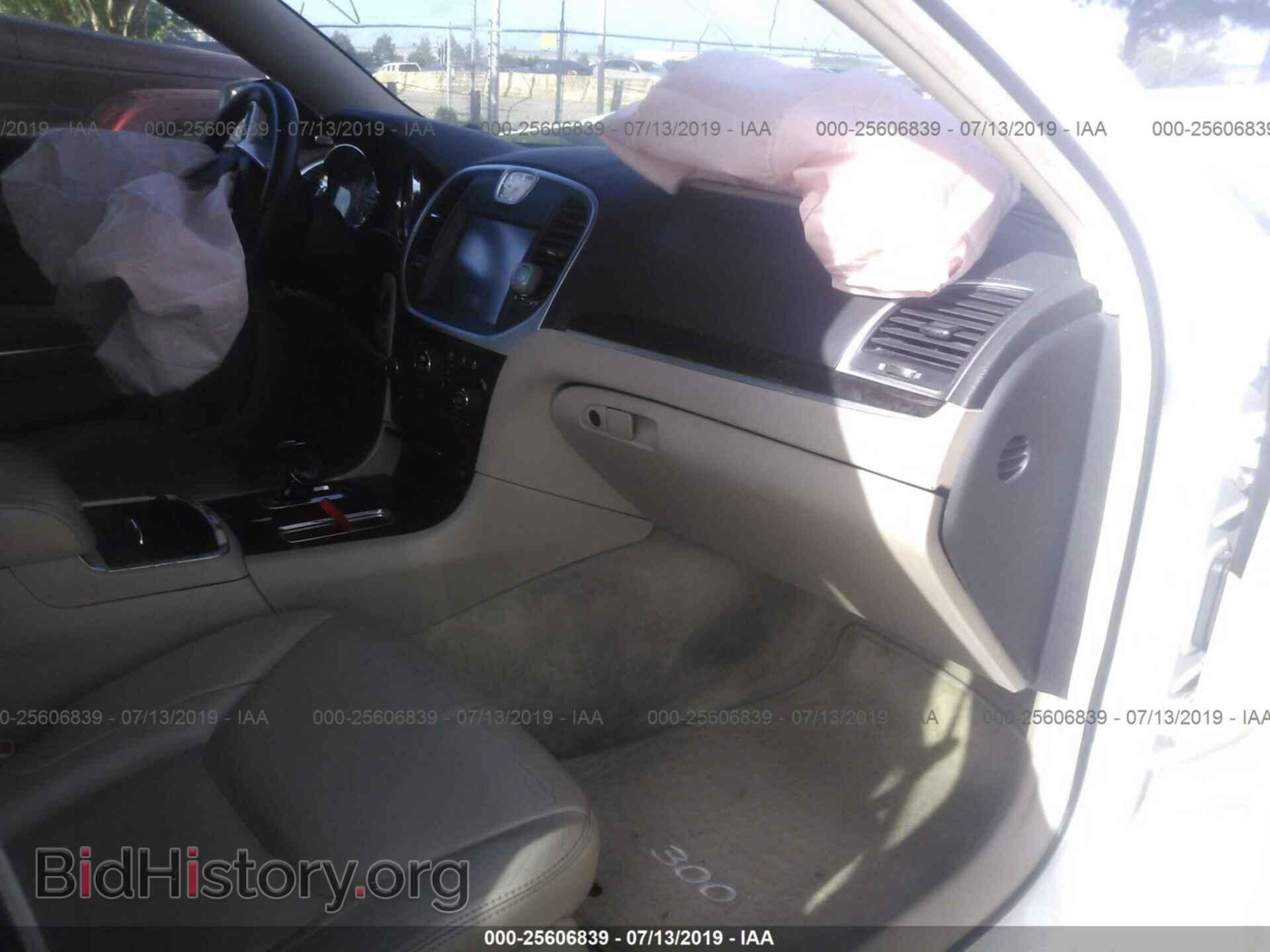 2012 CHRYSLER 300 - VIN: 2C3CCACG3CH194966 - Фото 5