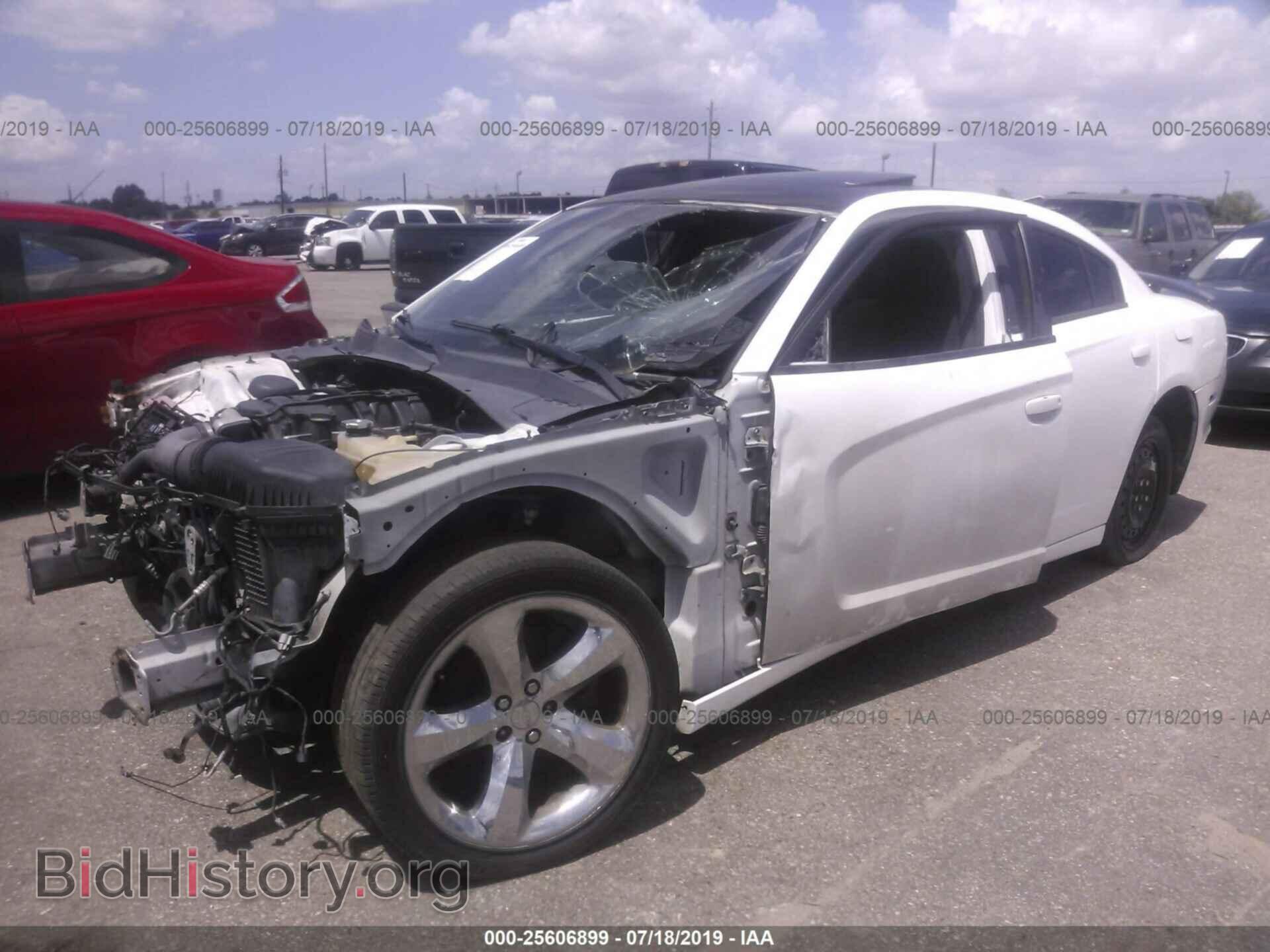 2011 DODGE CHARGER - VIN: 2B3CL5CT4BH609888 - Фото 2