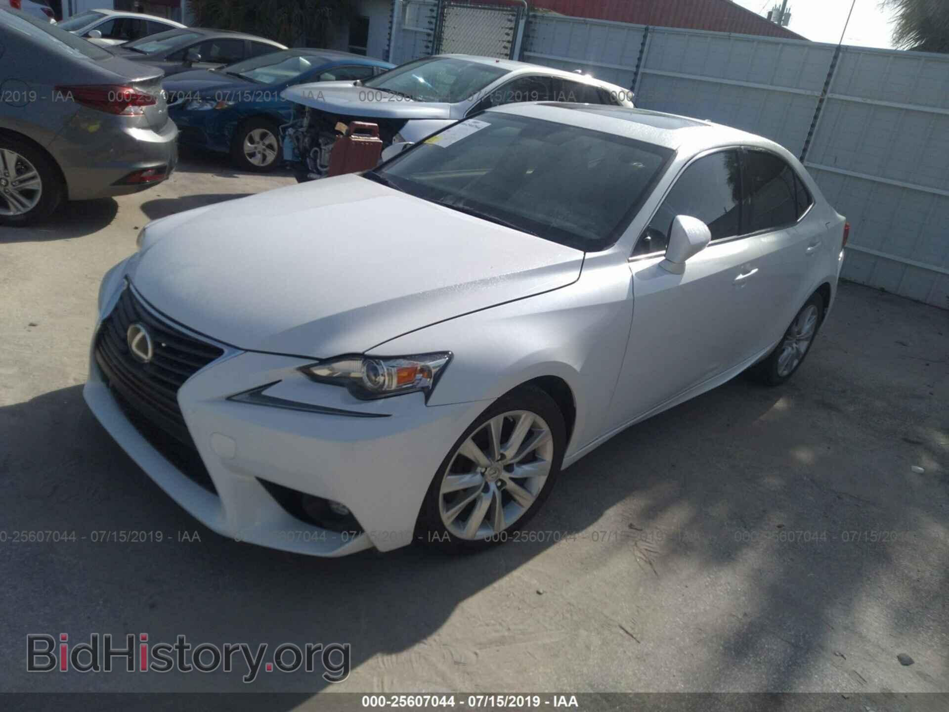 2016 LEXUS IS - VIN: JTHBA1D2XG5015902 - Фото 2