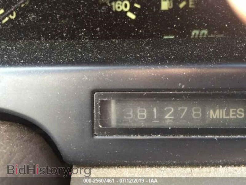 1992 Lexus LS (VIN JT8UF11E5N0133469) — фото 7 из 10