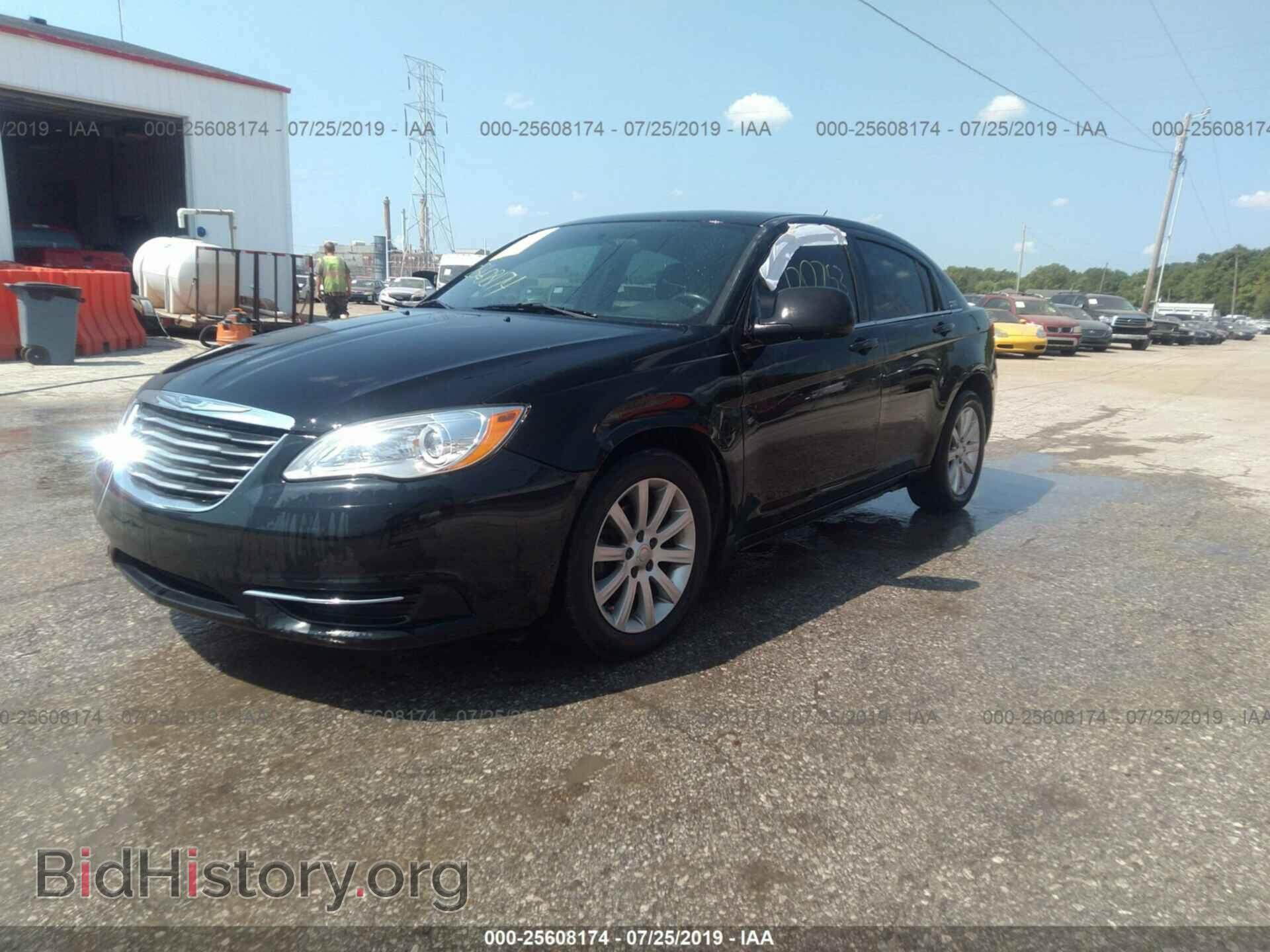 2012 CHRYSLER 200 - VIN: 1C3CCBBB7CN299545 - Фото 2