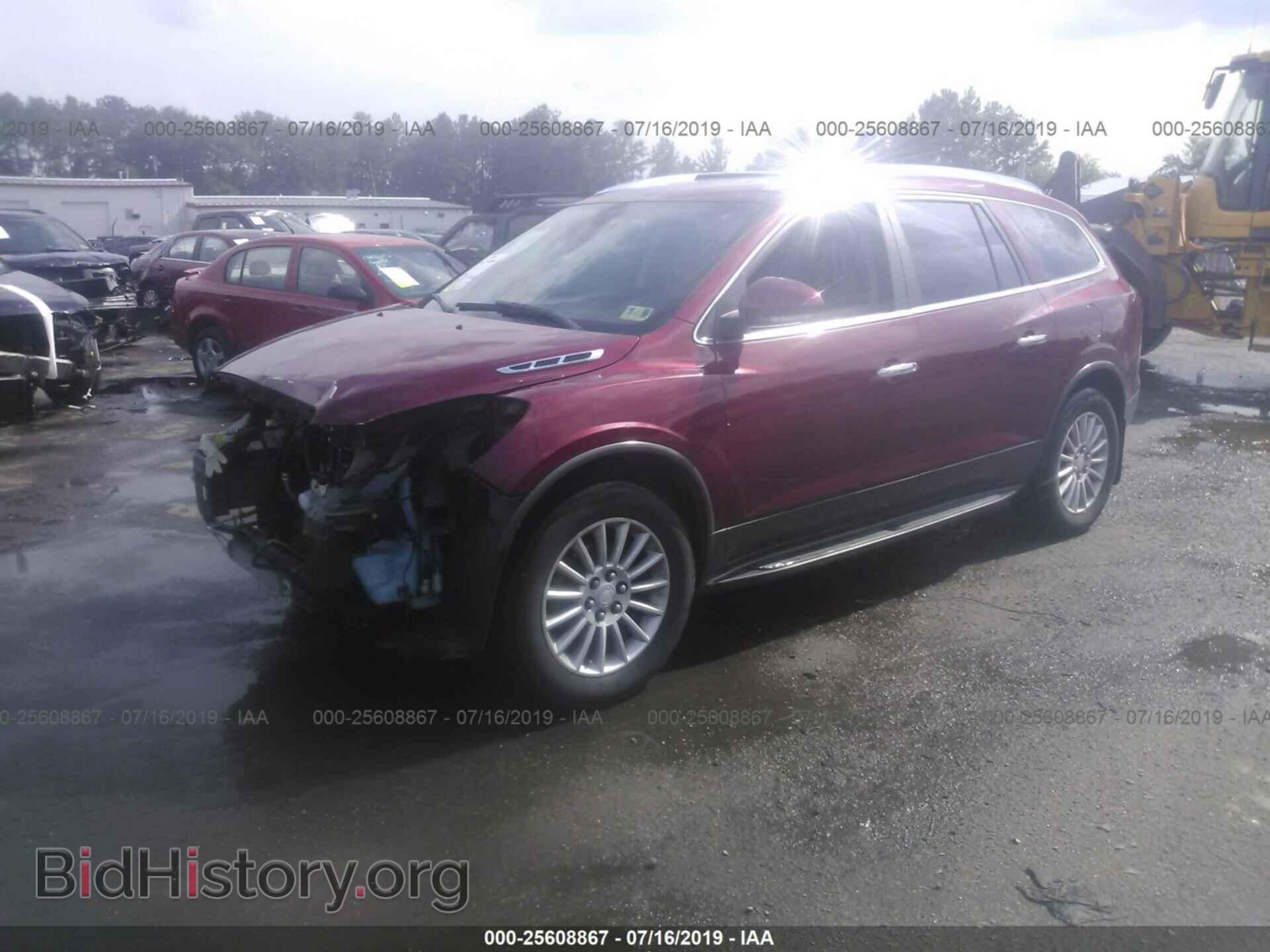 2011 BUICK ENCLAVE - VIN: 5GAKVBED2BJ335910 - Фото 2