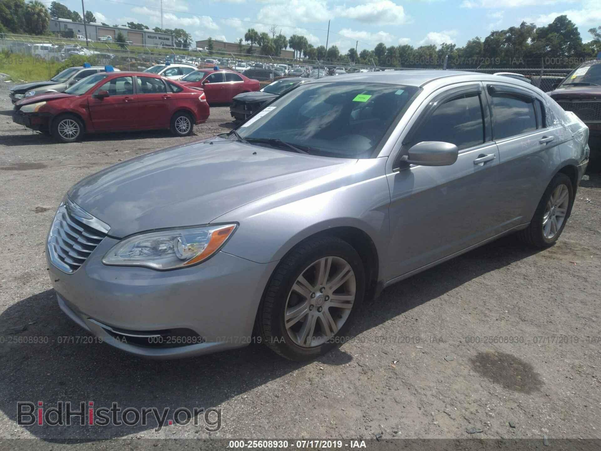 2013 CHRYSLER 200 - VIN: 1C3CCBBB2DN726423 - Photo 2