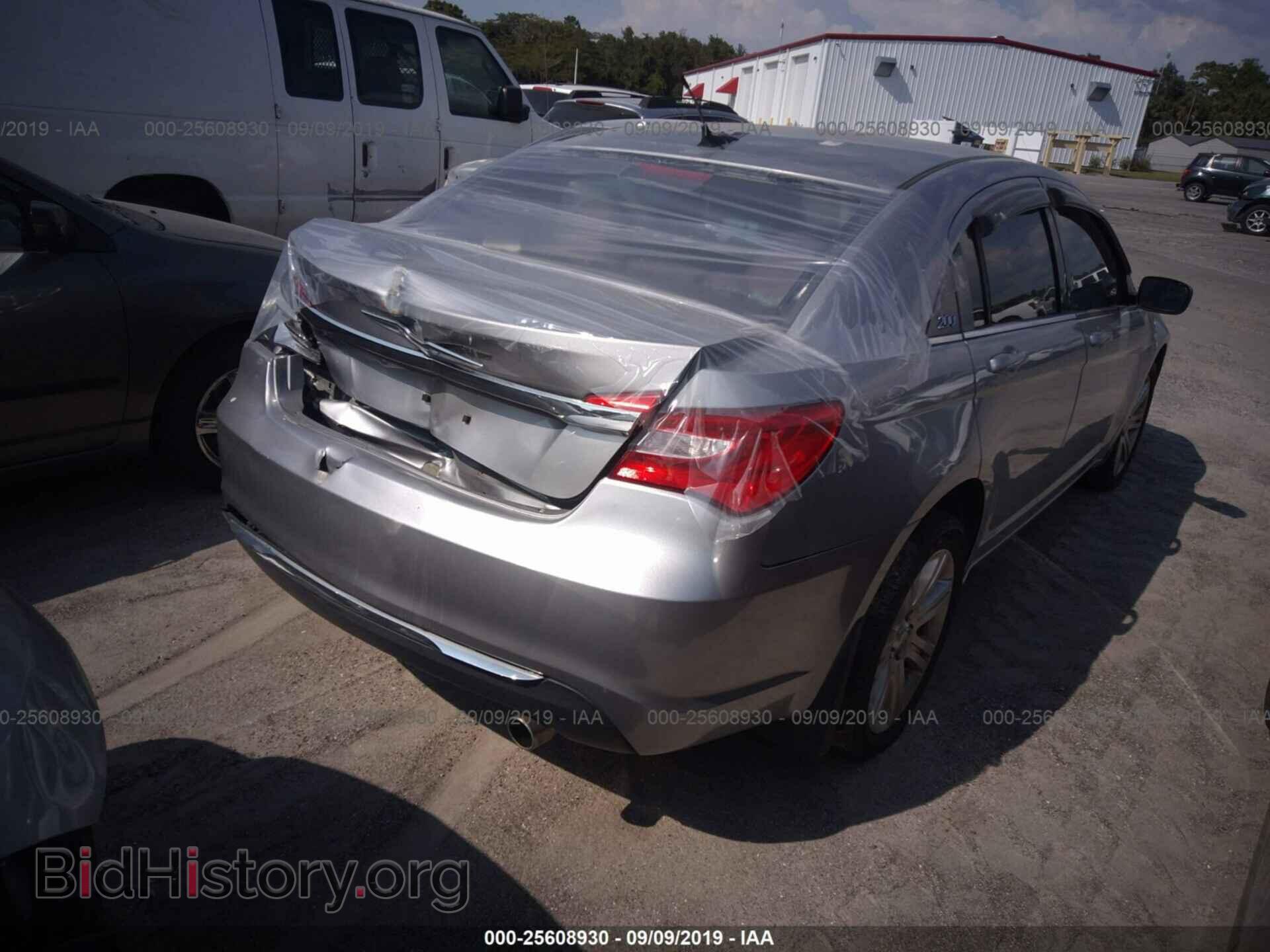 2013 CHRYSLER 200 - VIN: 1C3CCBBB2DN726423 - Photo 4