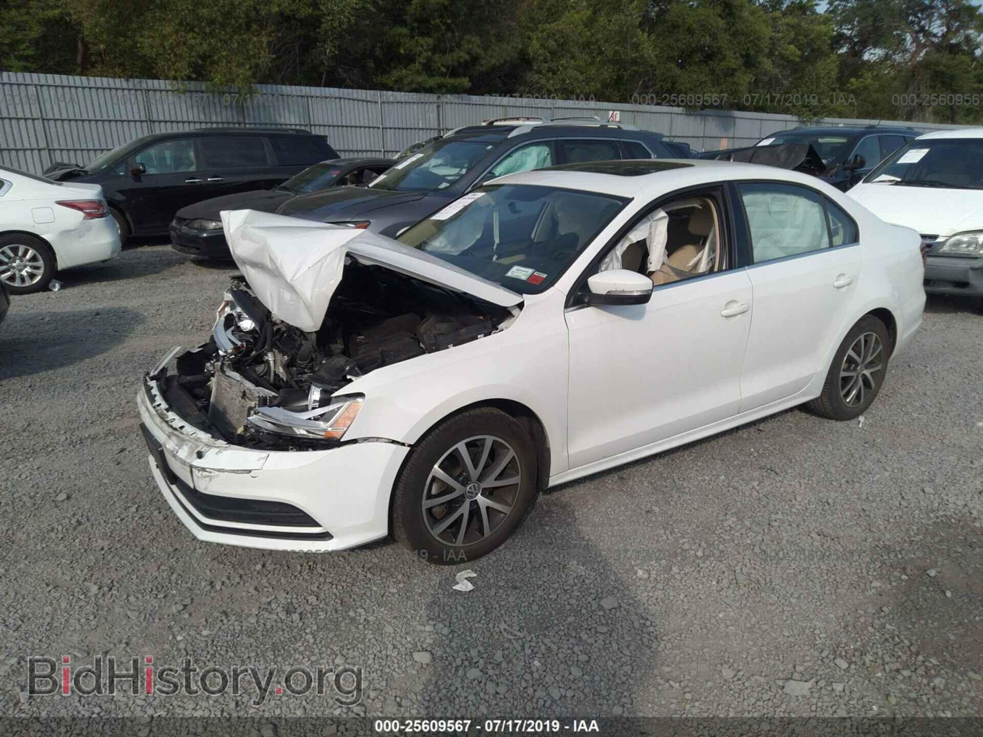 2017 VOLKSWAGEN JETTA - VIN: 3VWDB7AJ1HM294199 - Фото 2