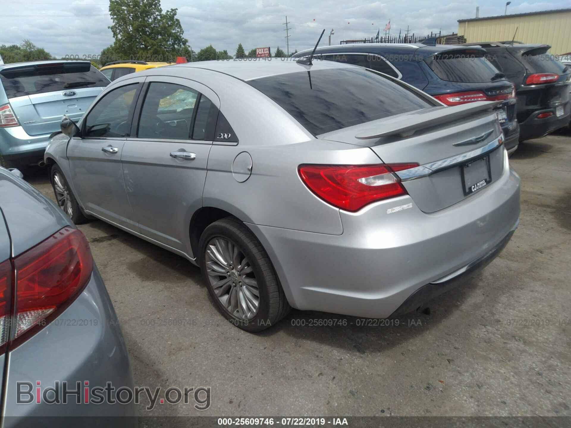 2012 CHRYSLER 200 - VIN: 1C3CCBCG0CN172016 - Фото 3