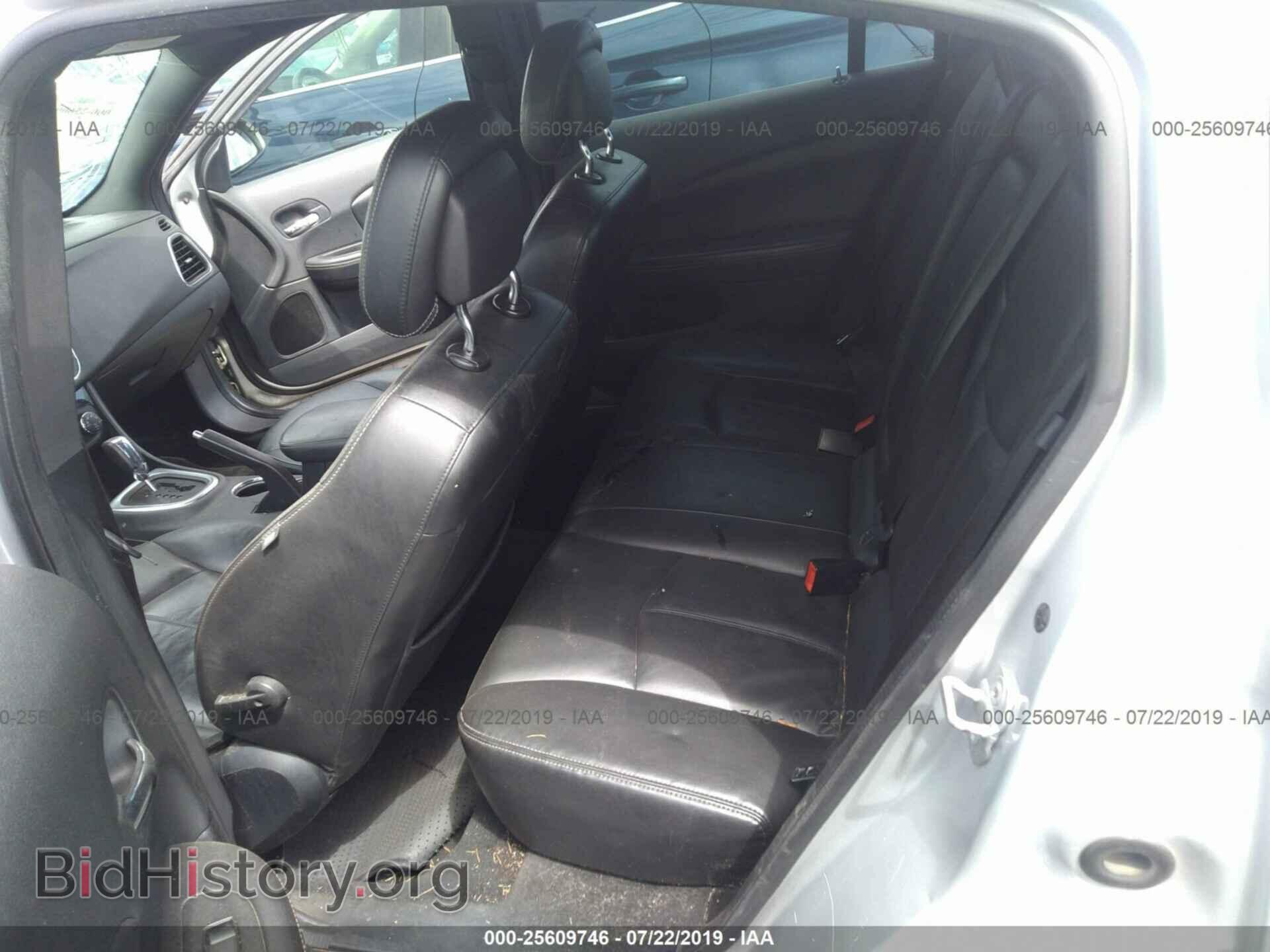 2012 CHRYSLER 200 - VIN: 1C3CCBCG0CN172016 - Фото 8