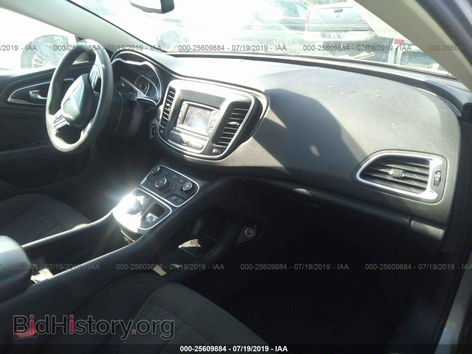 2016 CHRYSLER 200 - VIN: 1C3CCCAB2GN155723 - Photo 5
