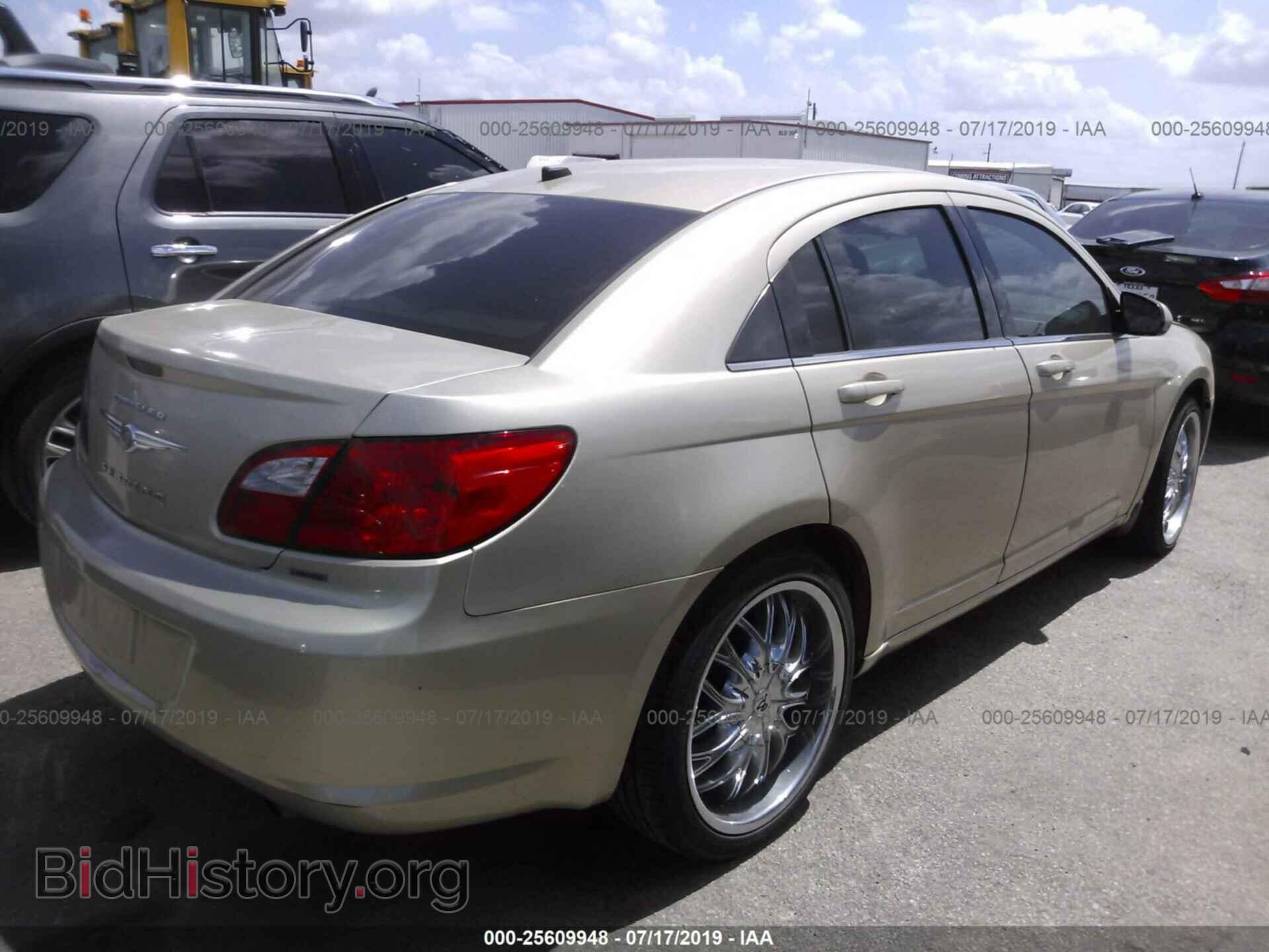 2010 CHRYSLER SEBRING - VIN: 1C3CC5FB6AN158233 - Фото 4