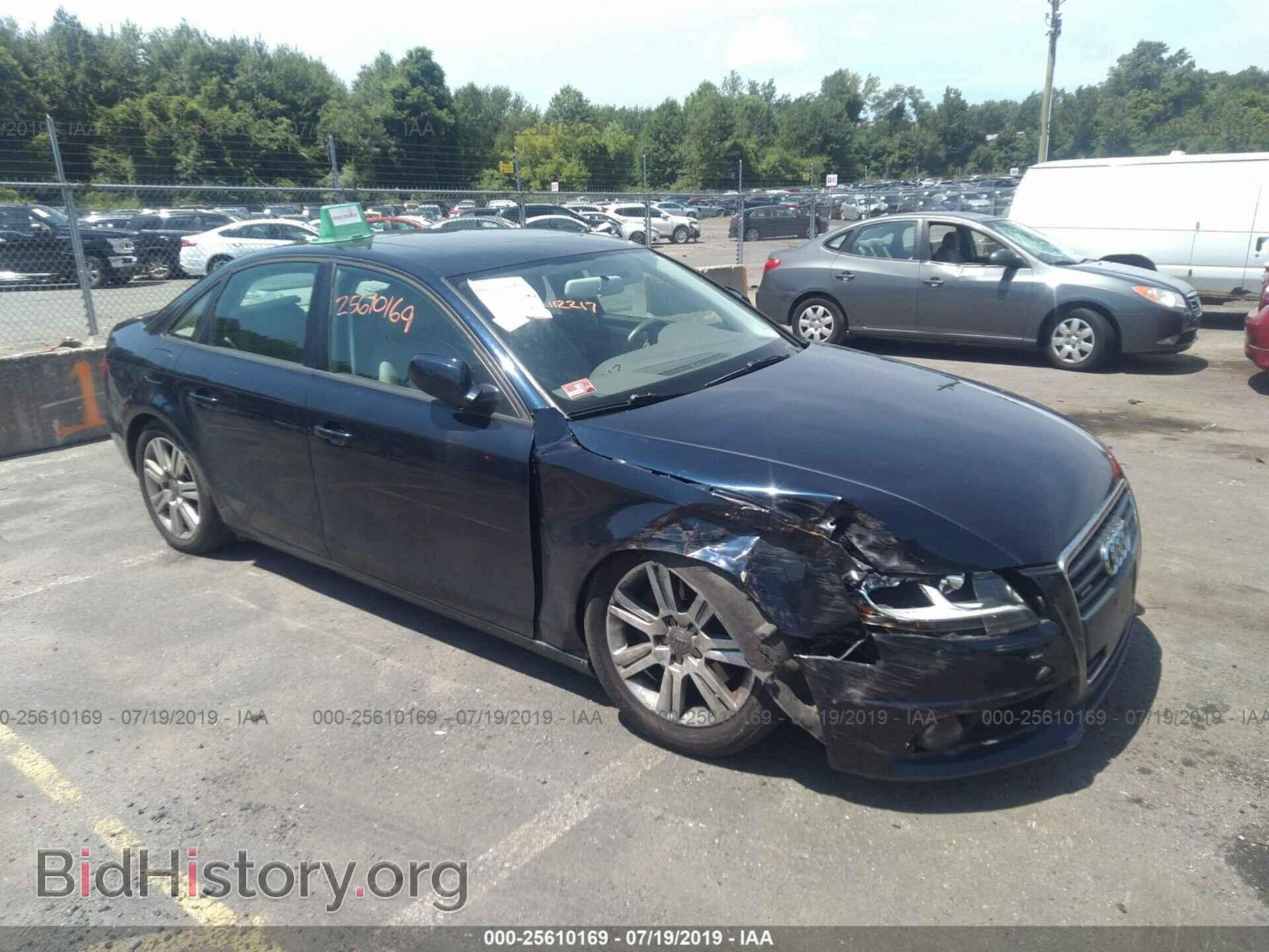 Фотография WAUBFAFL2AN040256 - AUDI A4 2010
