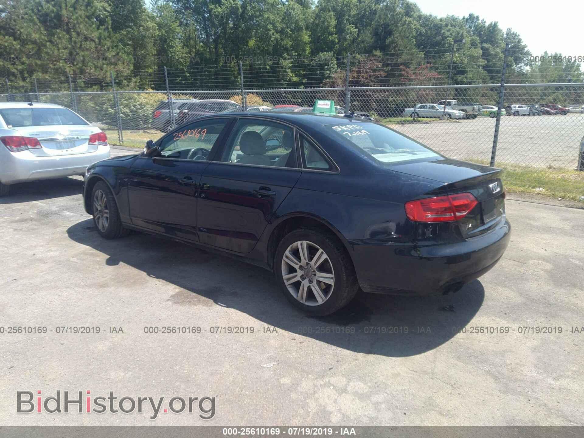 2010 AUDI A4 - VIN: WAUBFAFL2AN040256 - Фото 3