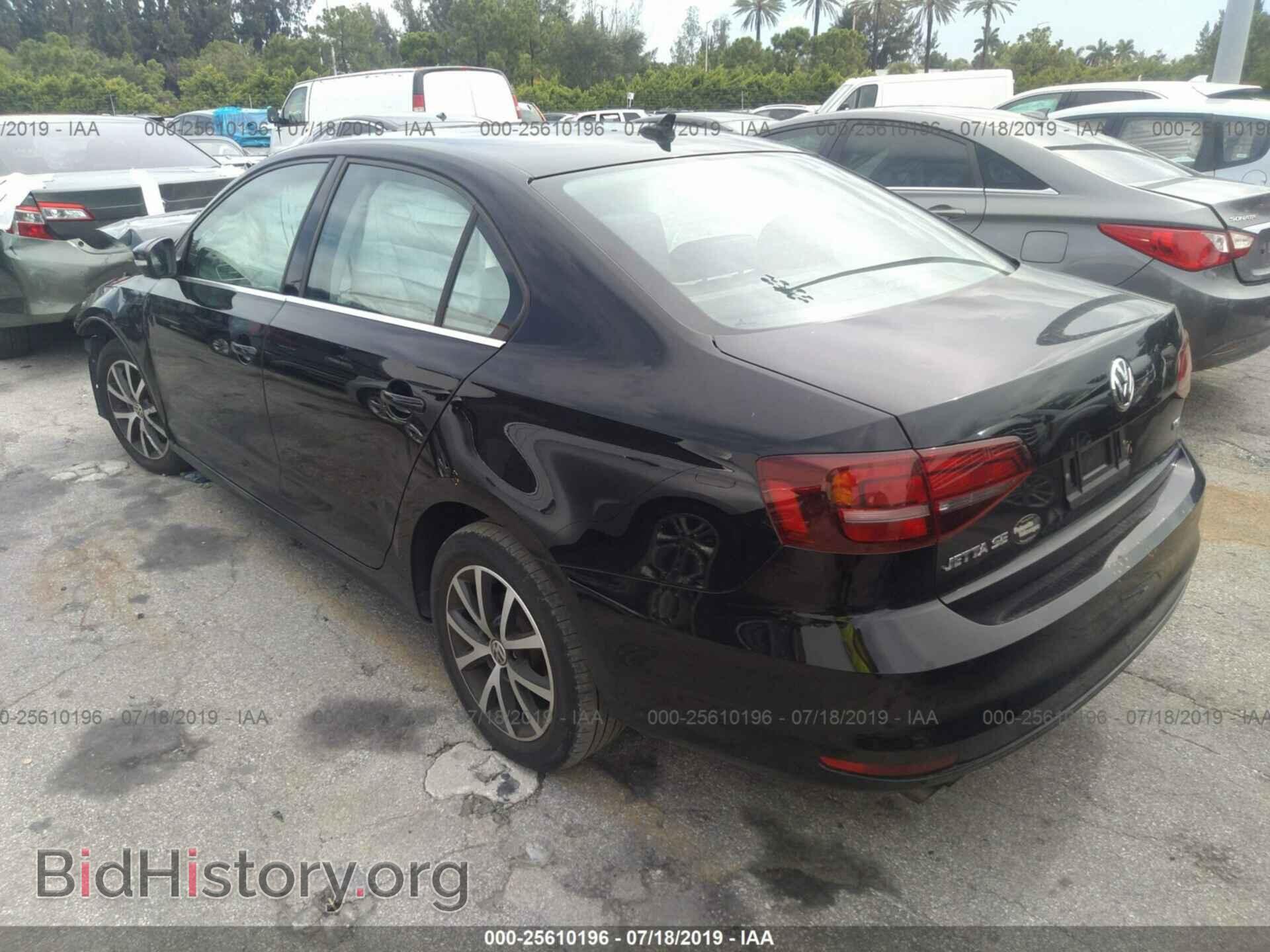 2017 VOLKSWAGEN JETTA - VIN: 3VWDB7AJ8HM247946 - Фото 3