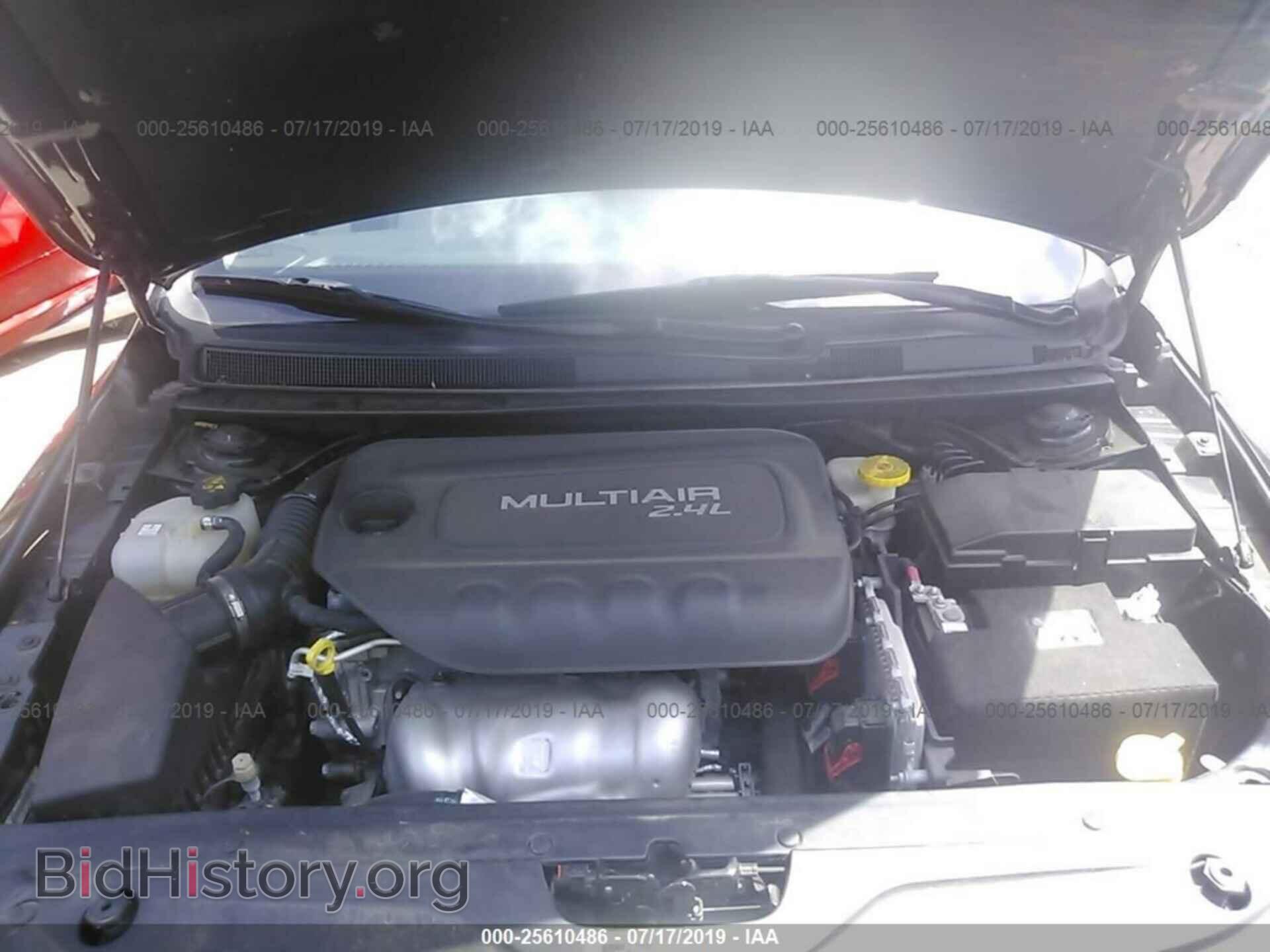 2015 CHRYSLER 200 - VIN: 1C3CCCAB2FN530038 - Фото 10