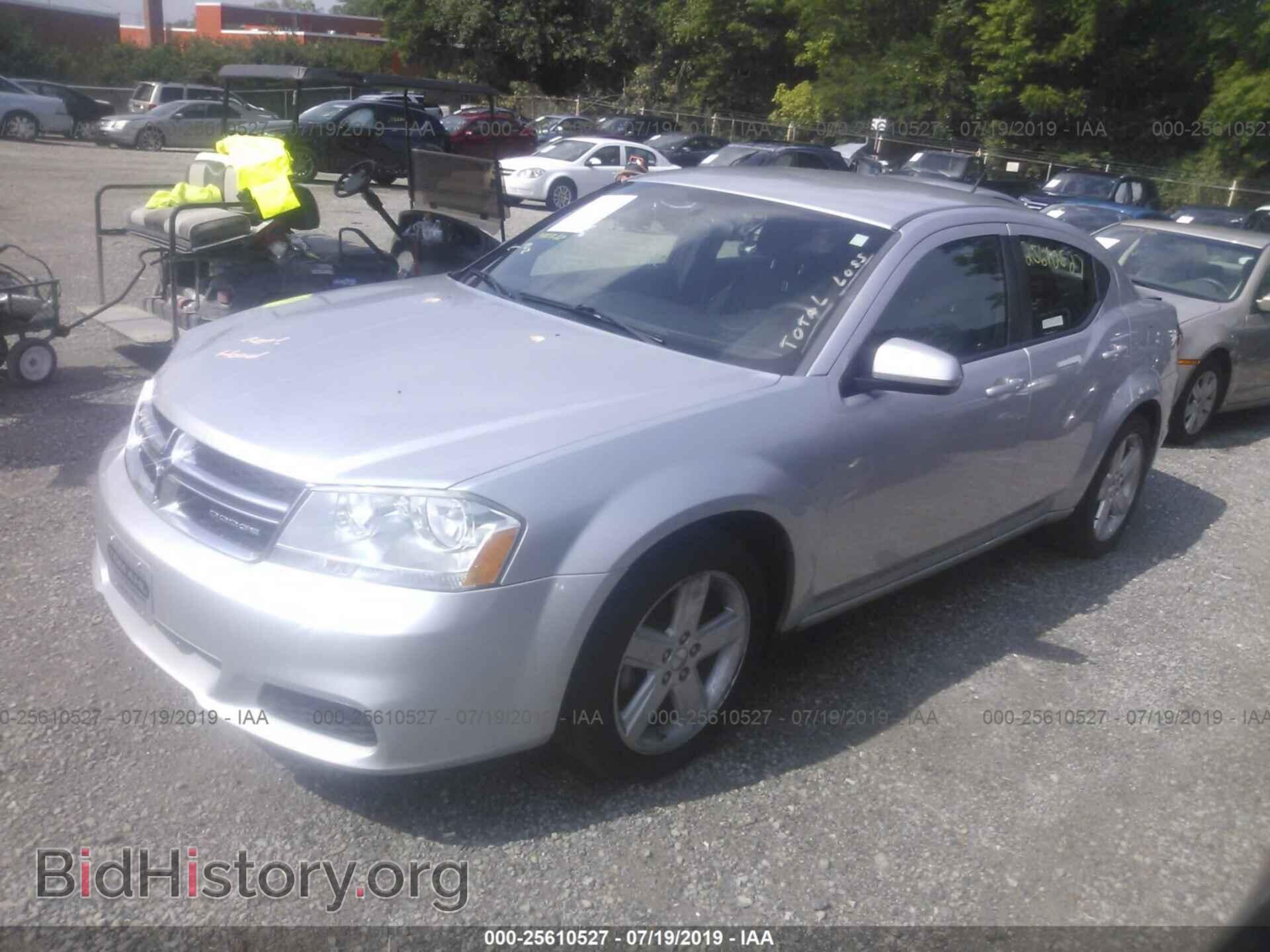 2011 DODGE AVENGER - VIN: 1B3BD1FB6BN560866 - Фото 2