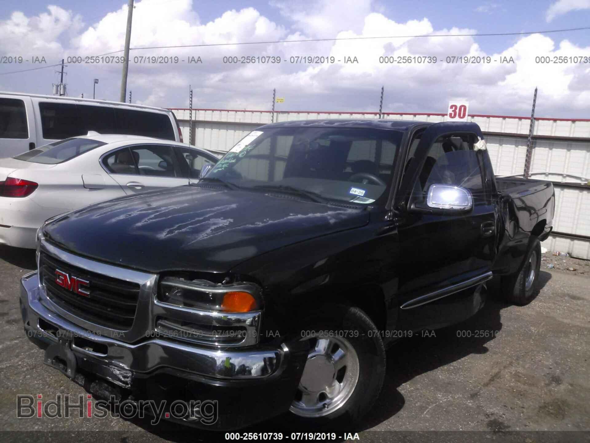 2003 GMC NEW SIERRA - VIN: 2GTEC19TX31175560 - Фото 2