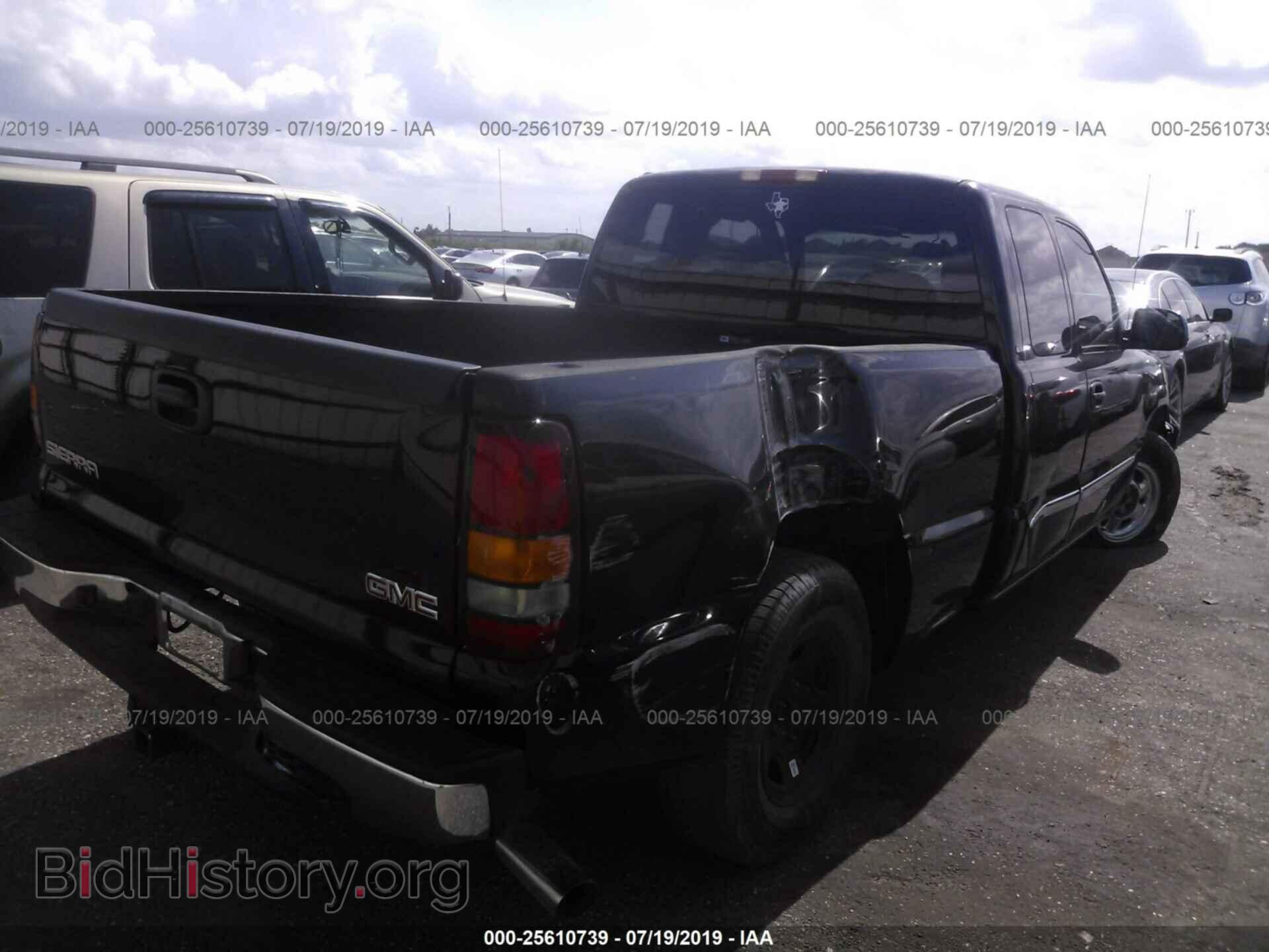 2003 GMC NEW SIERRA - VIN: 2GTEC19TX31175560 - Фото 4