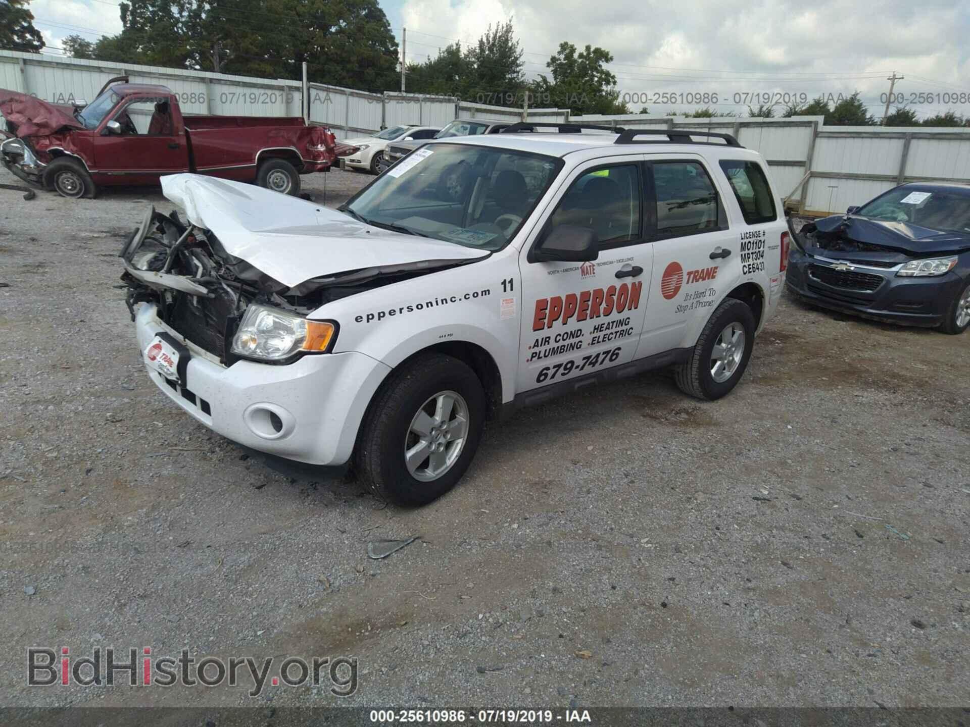 2009 FORD ESCAPE - VIN: 1FMCU02769KA79358 - Фото 2