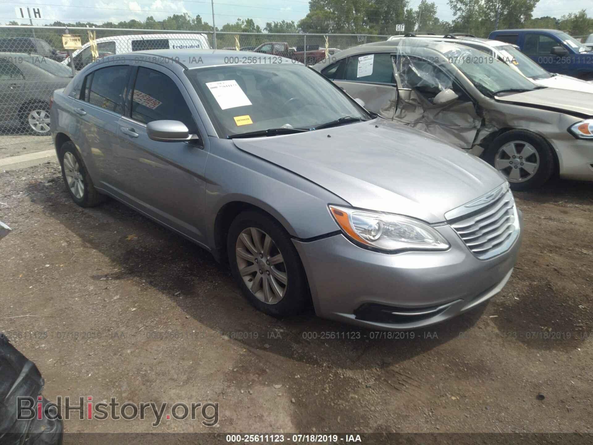 Фотография 1C3CCBBB1DN655652 - CHRYSLER 200 2013