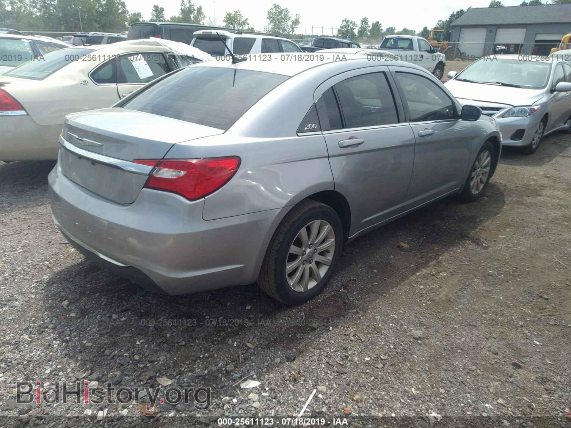 2013 CHRYSLER 200 - VIN: 1C3CCBBB1DN655652 - Photo 4