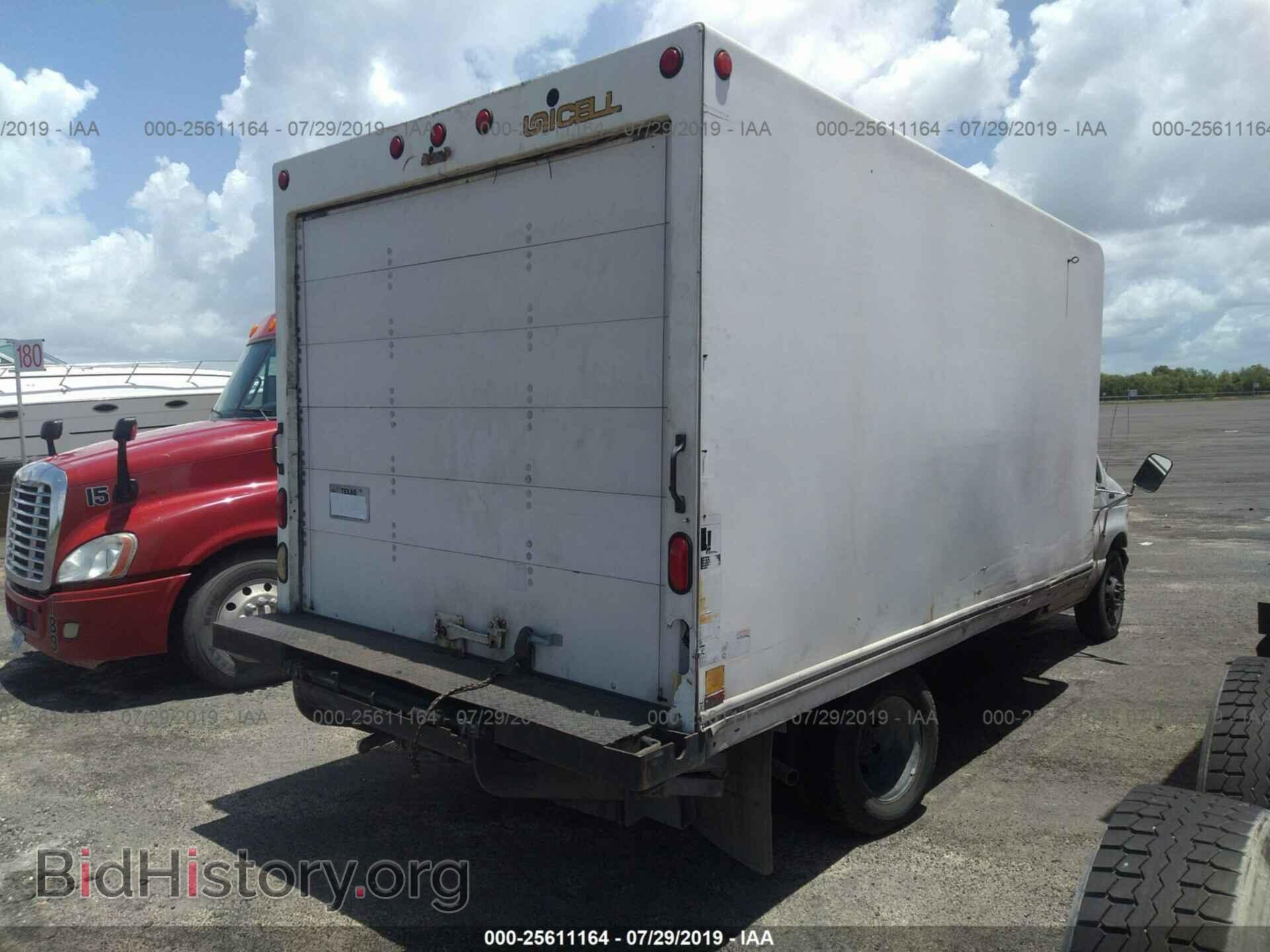 1998 FORD ECONOLINE - VIN: 1FDWE37L3WHB45357 - Фото 4