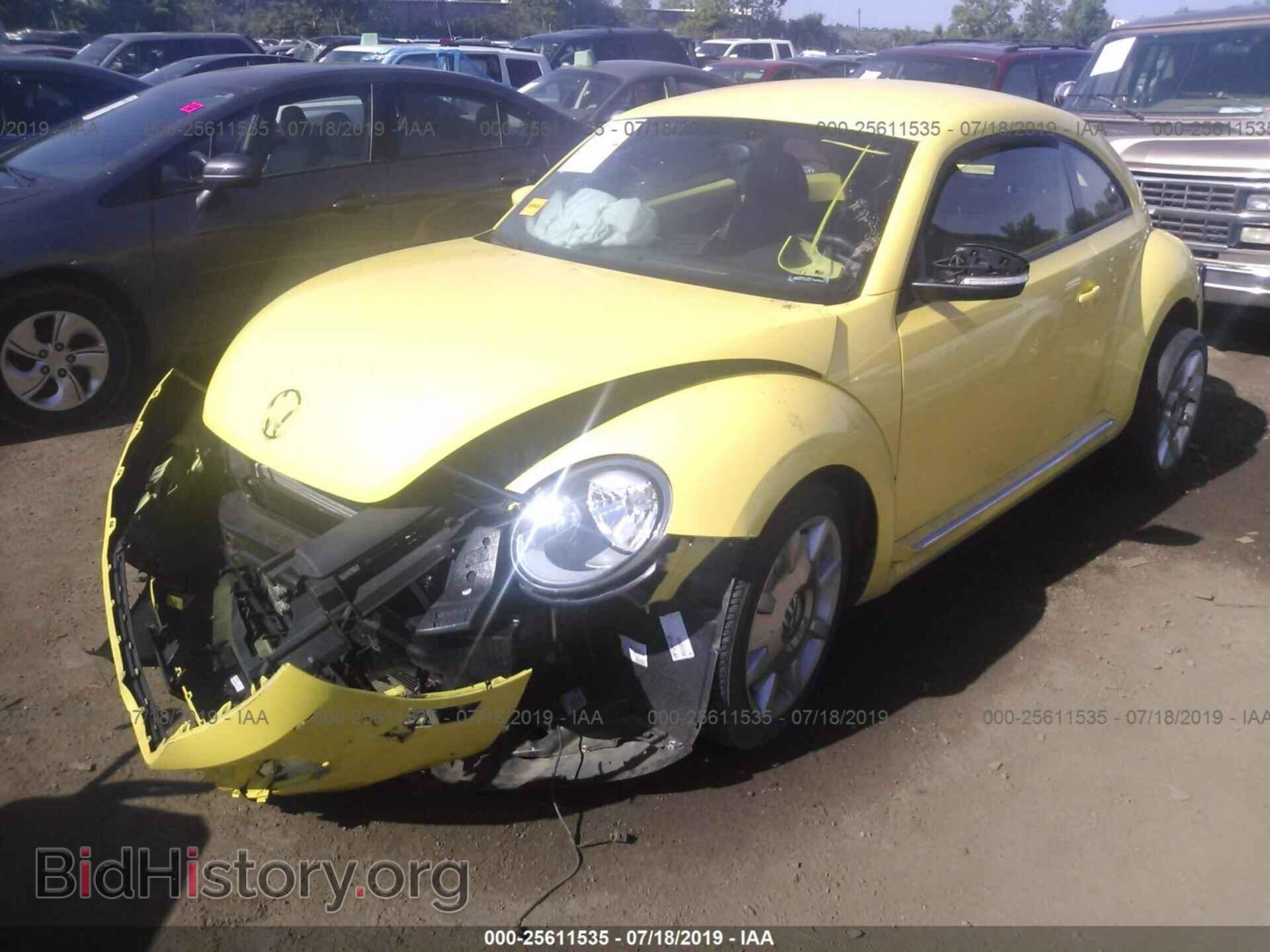 2012 VOLKSWAGEN BEETLE - VIN: 3VWJP7AT9CM603416 - Фото 2
