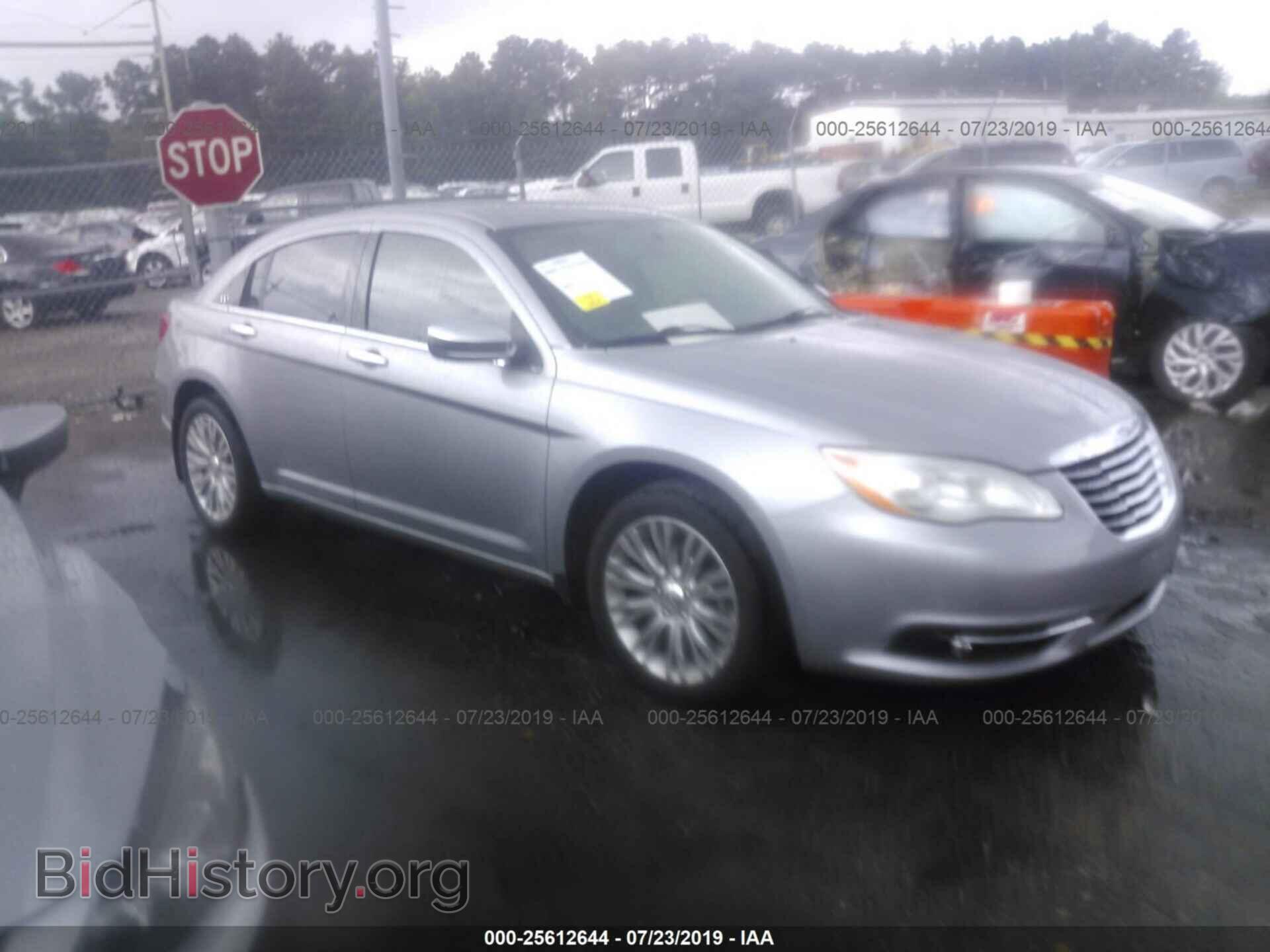 Photo 1C3CCBCG7DN523666 - CHRYSLER 200 2013