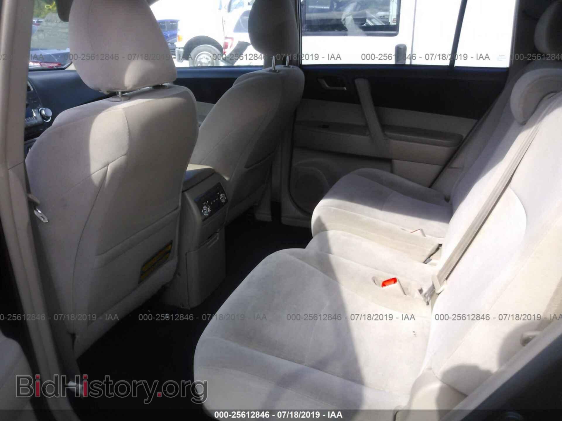 2012 TOYOTA HIGHLANDER - VIN: 5TDBK3EH6CS142700 - Фото 8