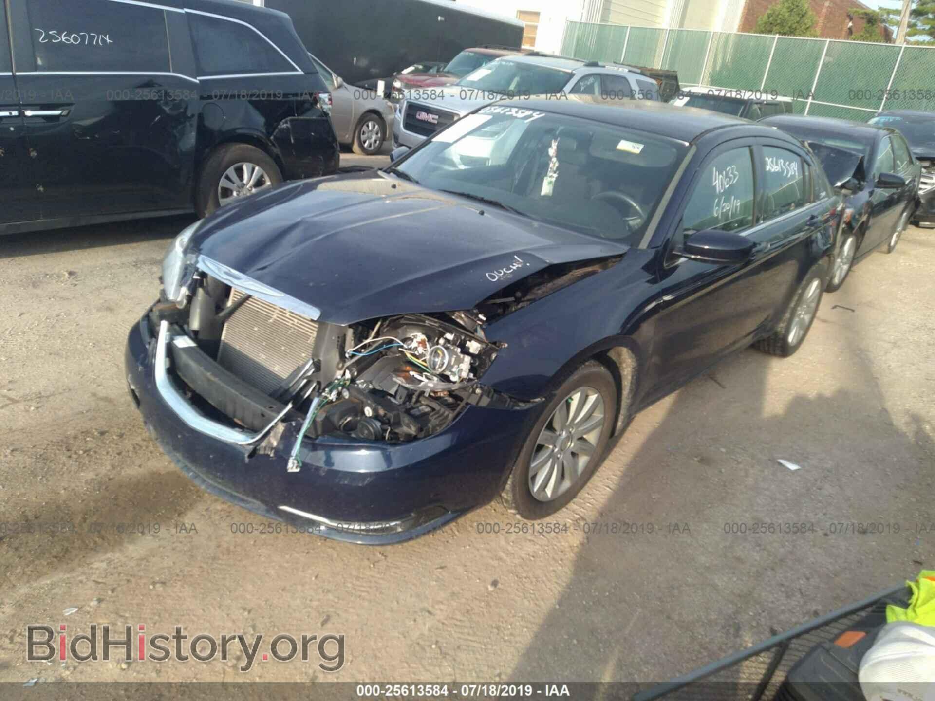 2013 CHRYSLER 200 - VIN: 1C3CCBBB0DN700046 - Photo 2
