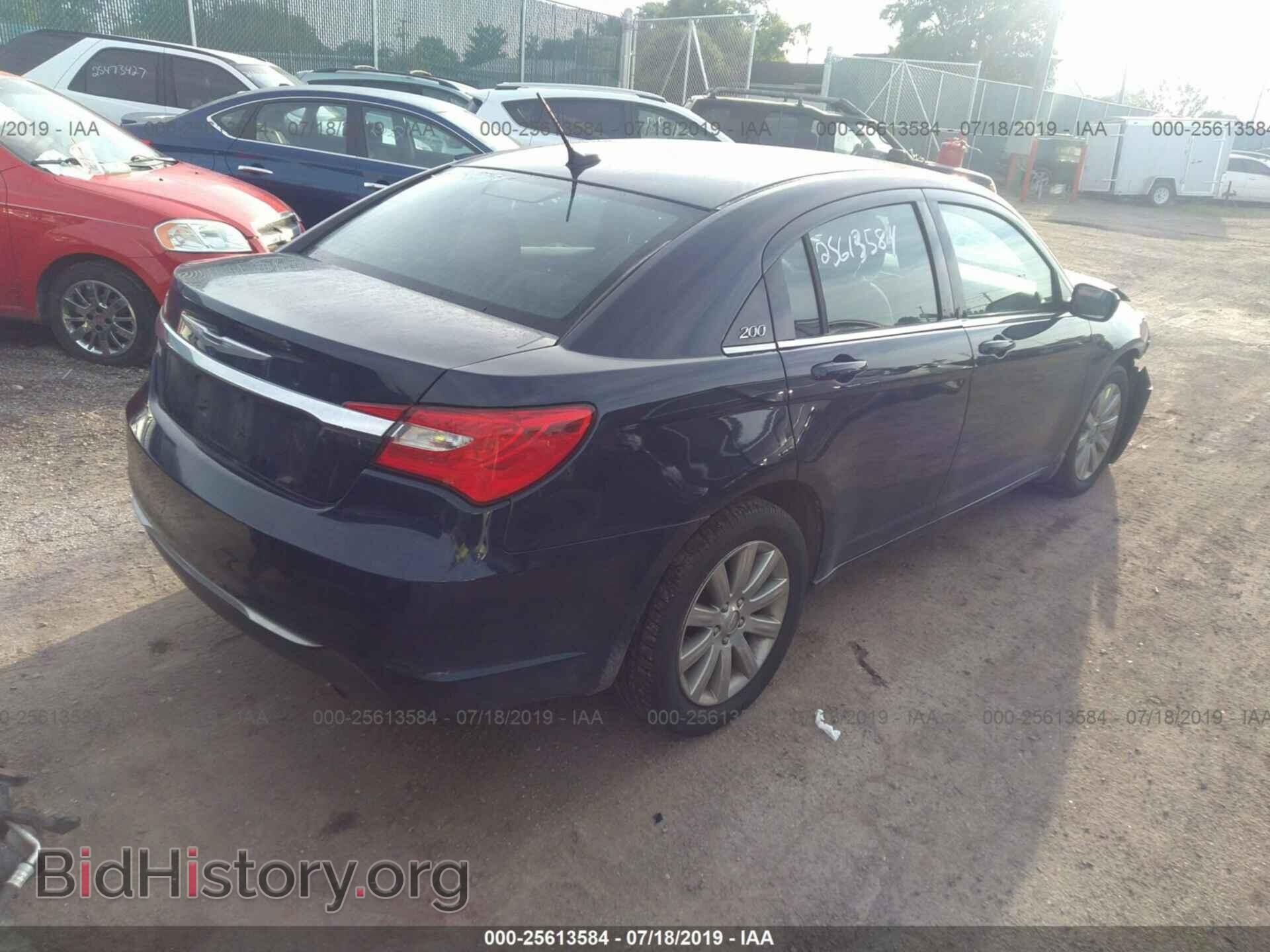 2013 CHRYSLER 200 - VIN: 1C3CCBBB0DN700046 - Photo 4