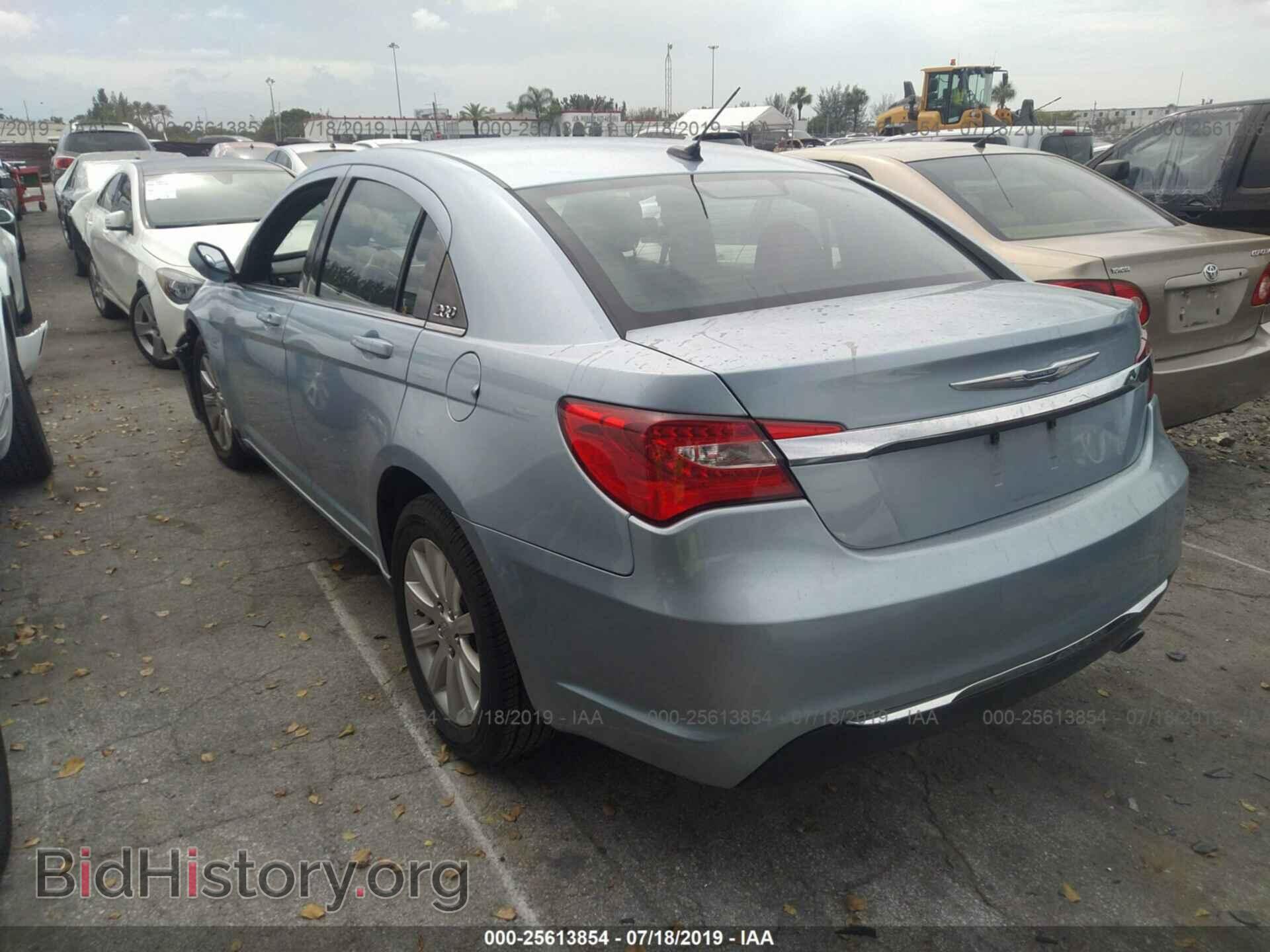 2012 CHRYSLER 200 - VIN: 1C3CCBBB2CN226390 - Фото 3
