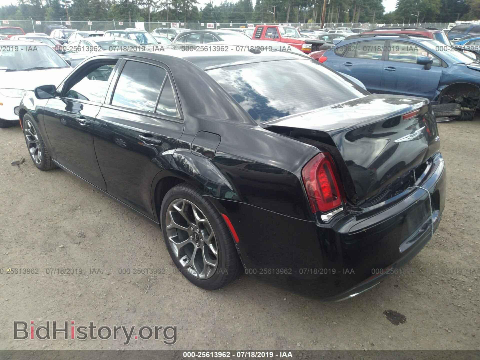 2016 CHRYSLER 300 - VIN: 2C3CCABG5GH170367 - Photo 3