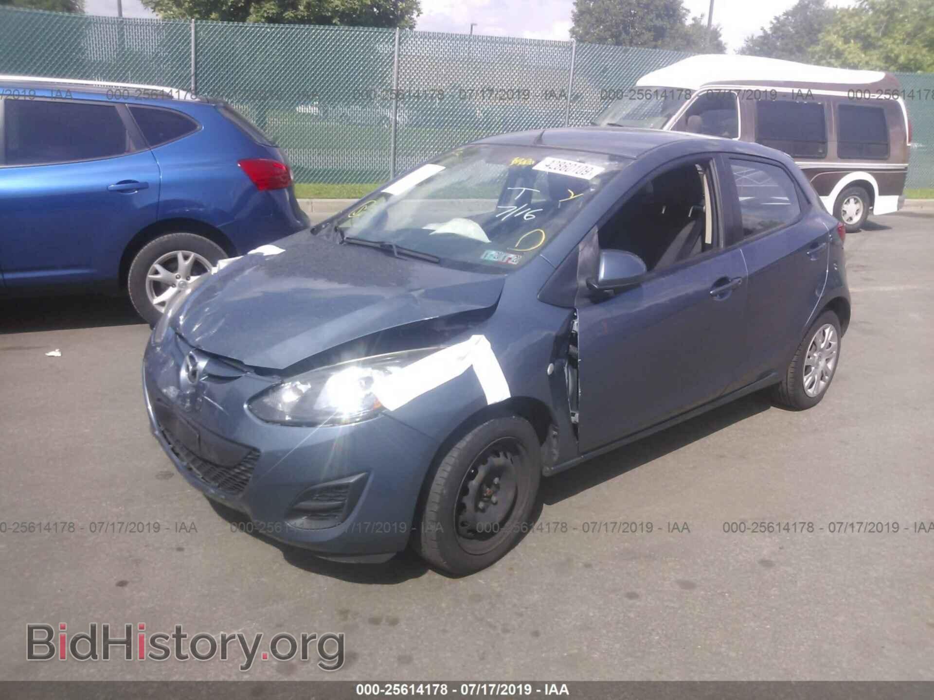 2014 MAZDA MAZDA2 - VIN: JM1DE1KZ4E0182068 - Photo 2