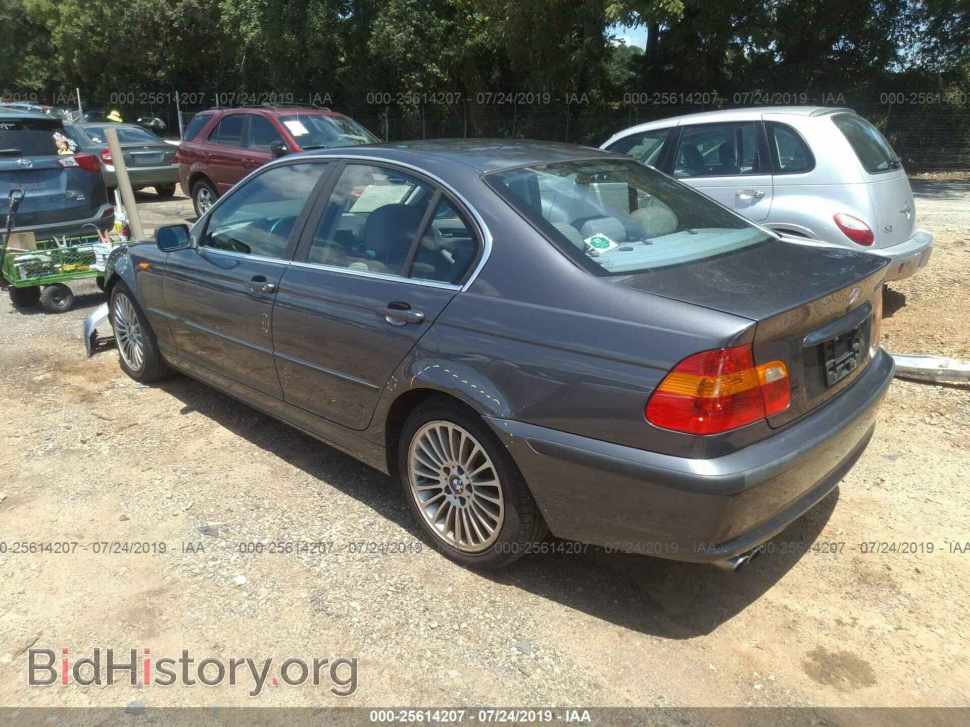 2003 BMW 330 - VIN: WBAEW53453PG21262 - Photo 3