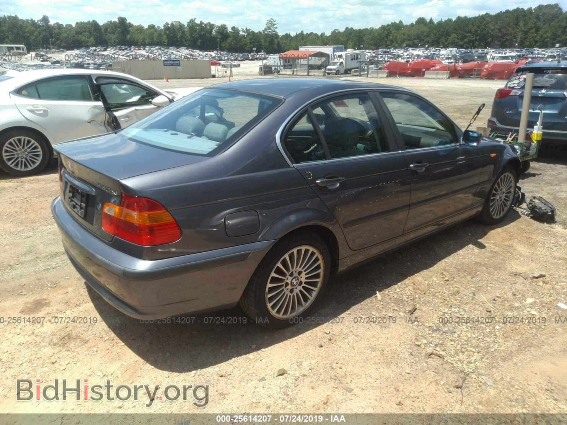 2003 BMW 330 - VIN: WBAEW53453PG21262 - Photo 4