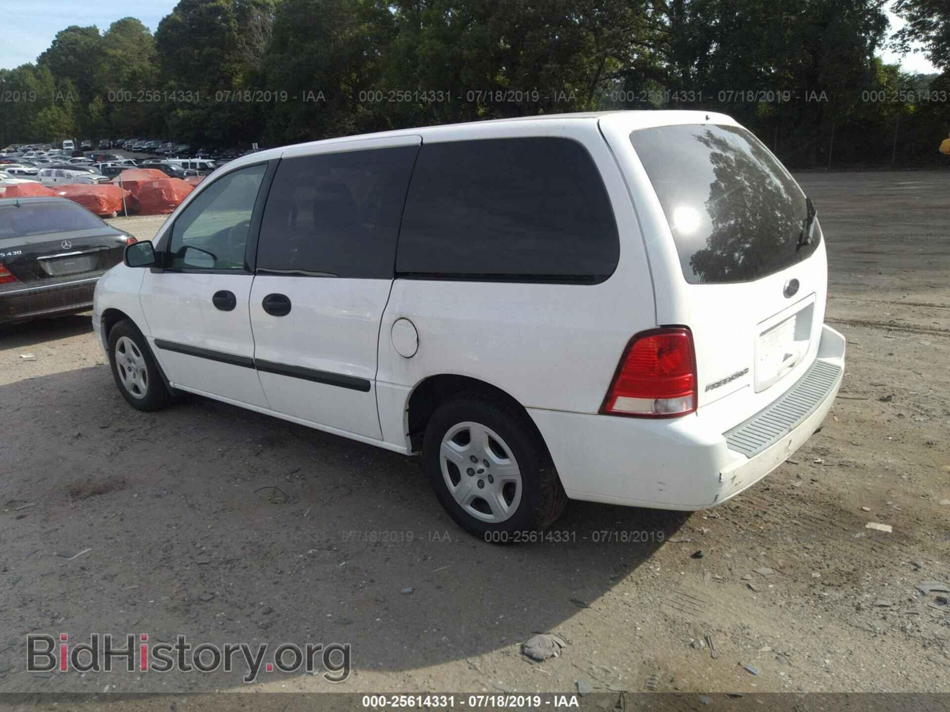 2005 FORD FREESTAR - VIN: 2FMZA50675BA16333 - Фото 3